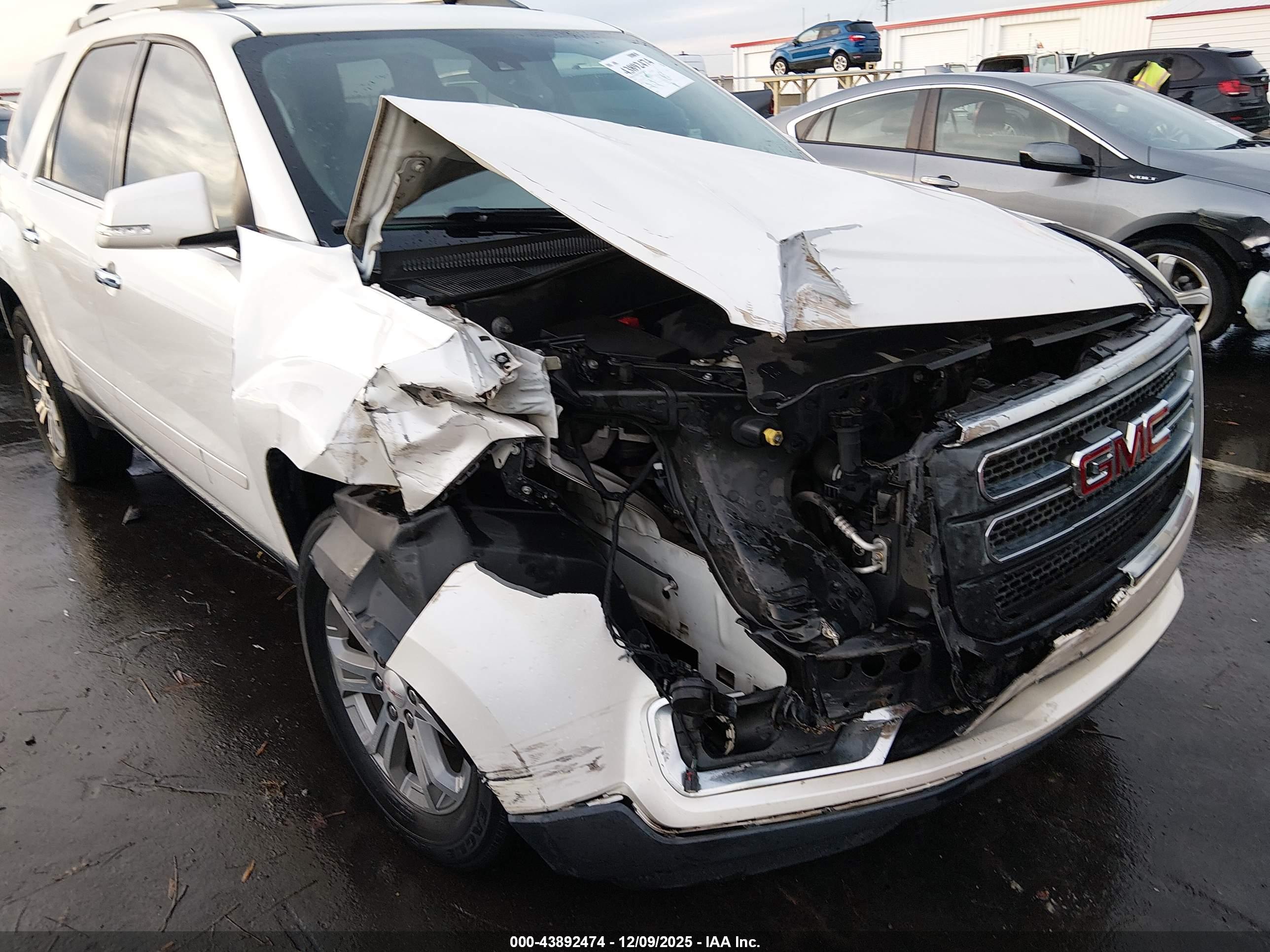 GMC ACADIA image 6