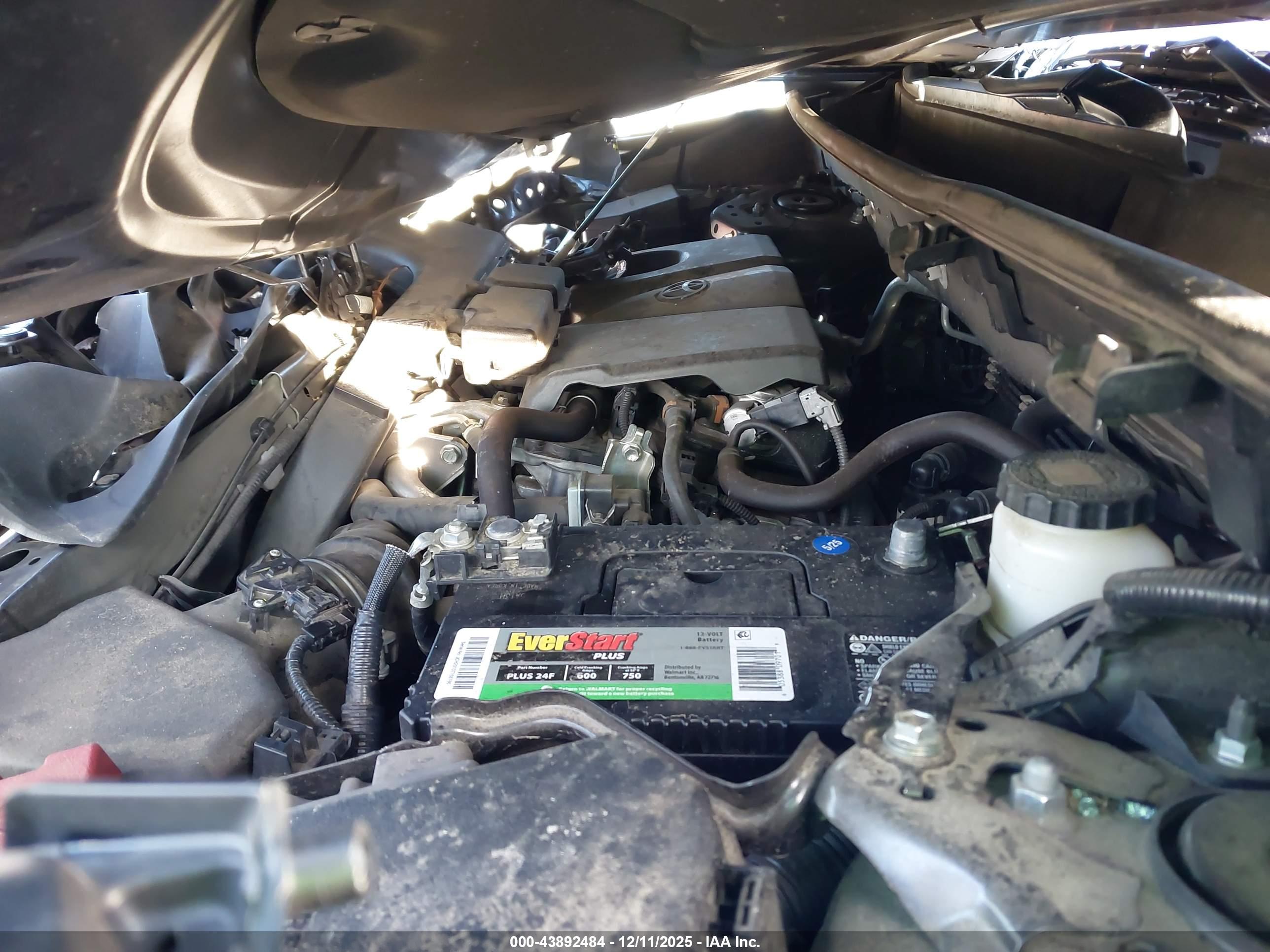 TOYOTA RAV4 image 10