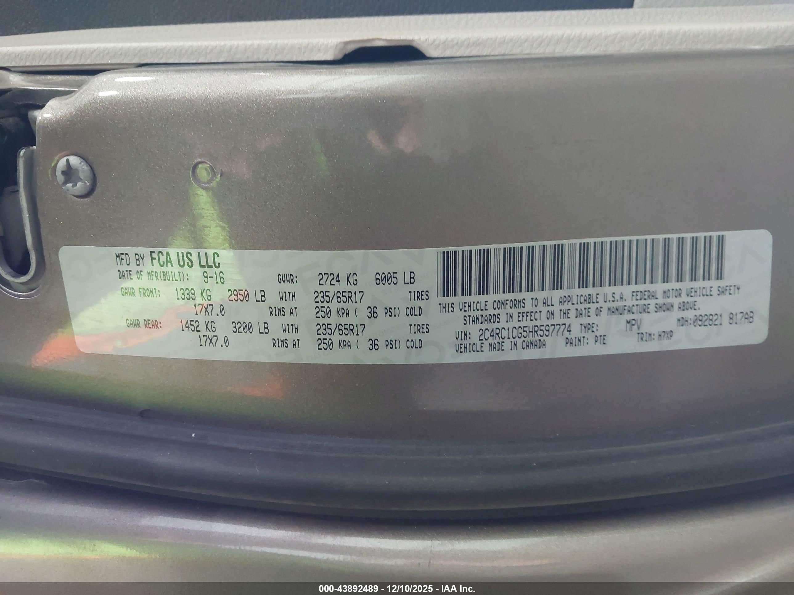 CHRYSLER PACIFICA image 9