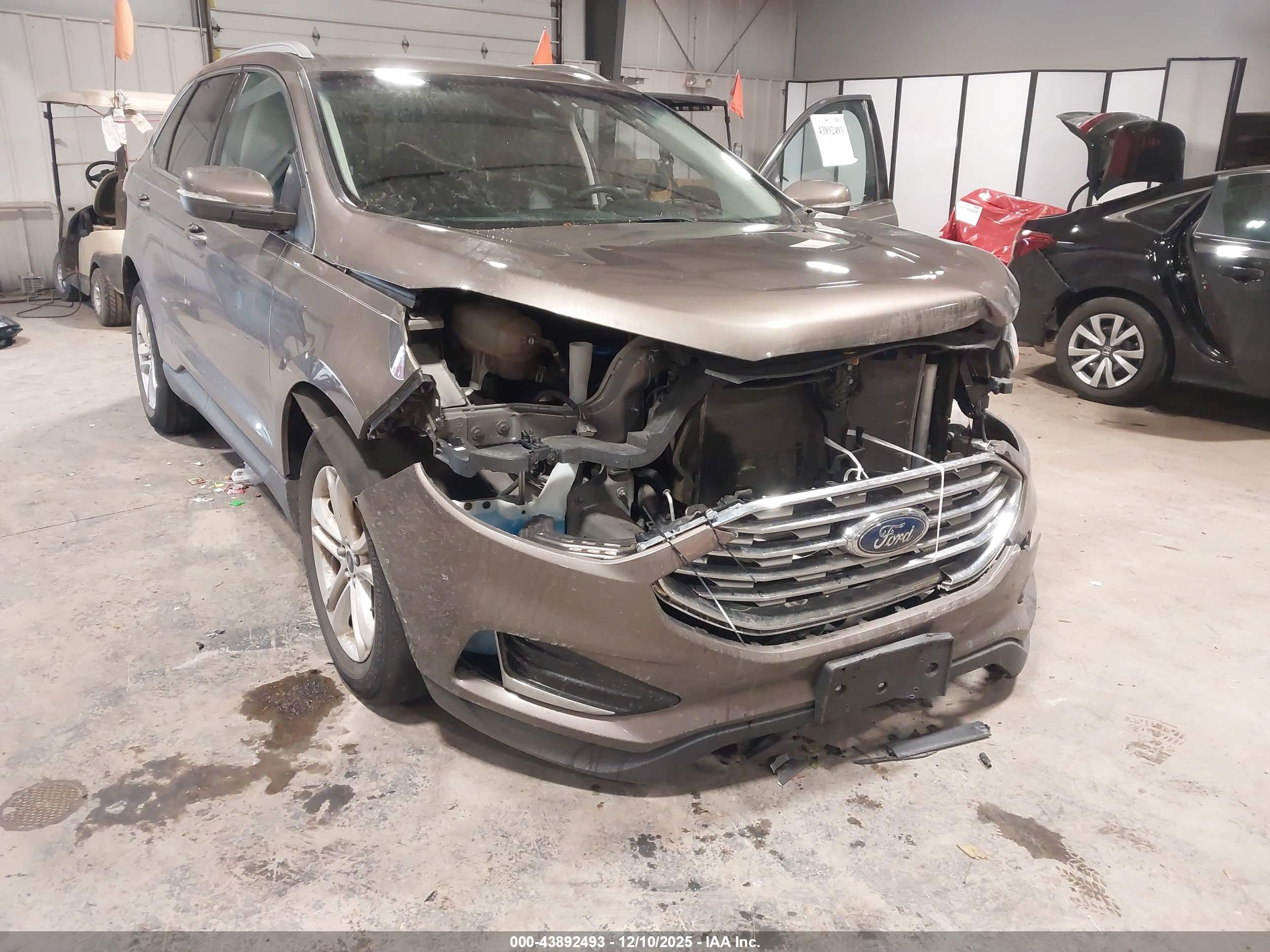 FORD EDGE image 6