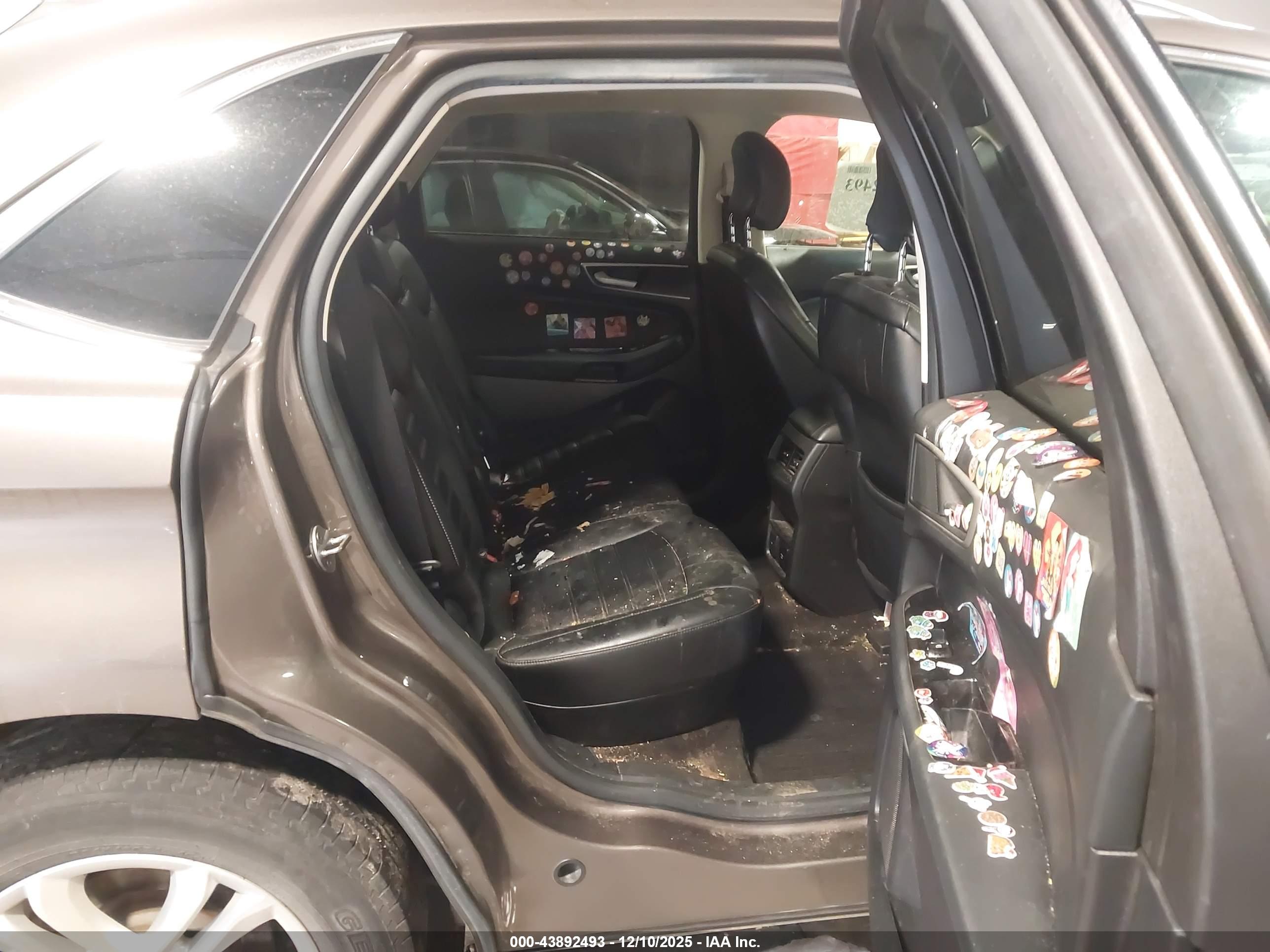 FORD EDGE image 8