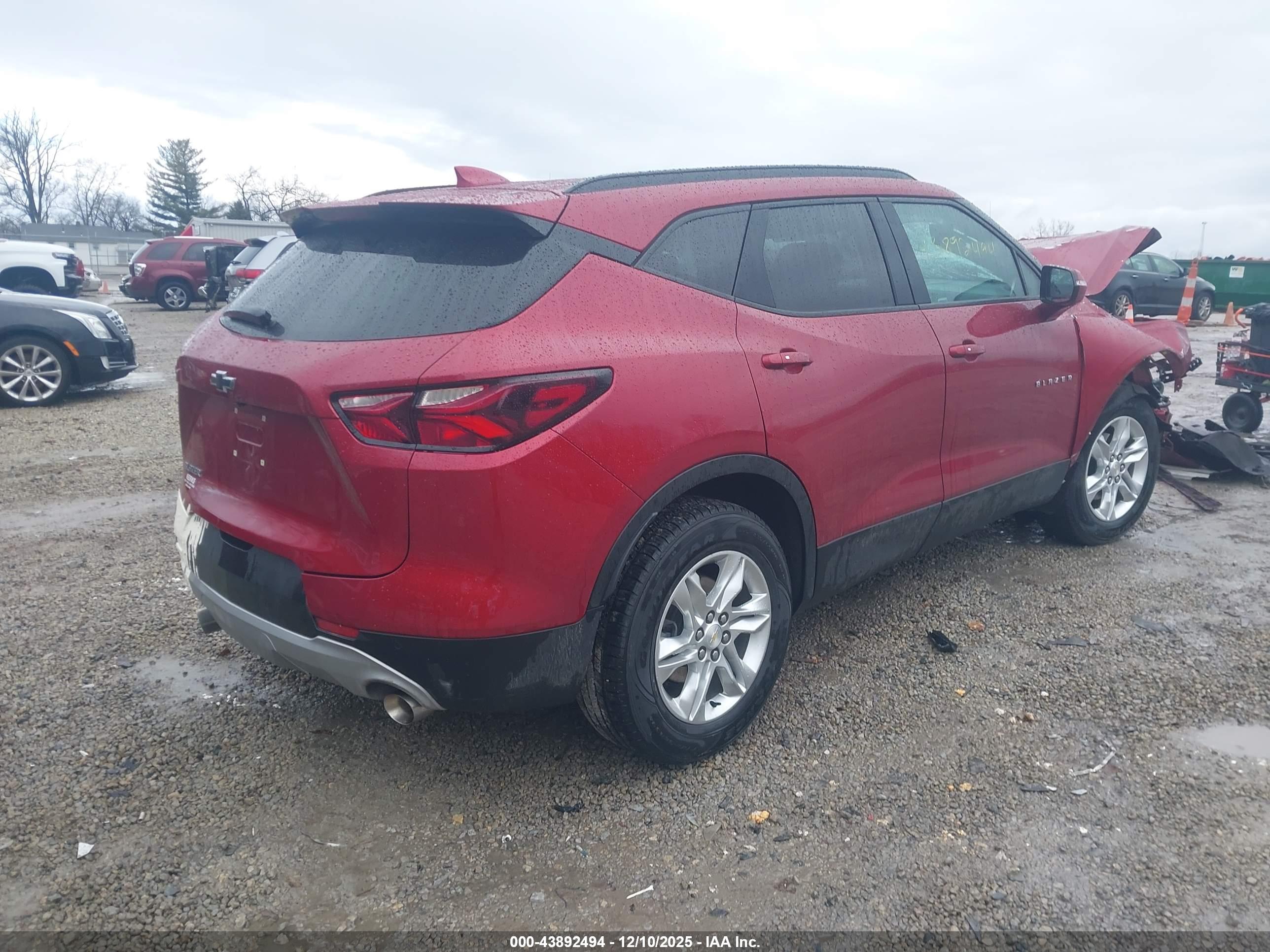 CHEVROLET BLAZER image 4