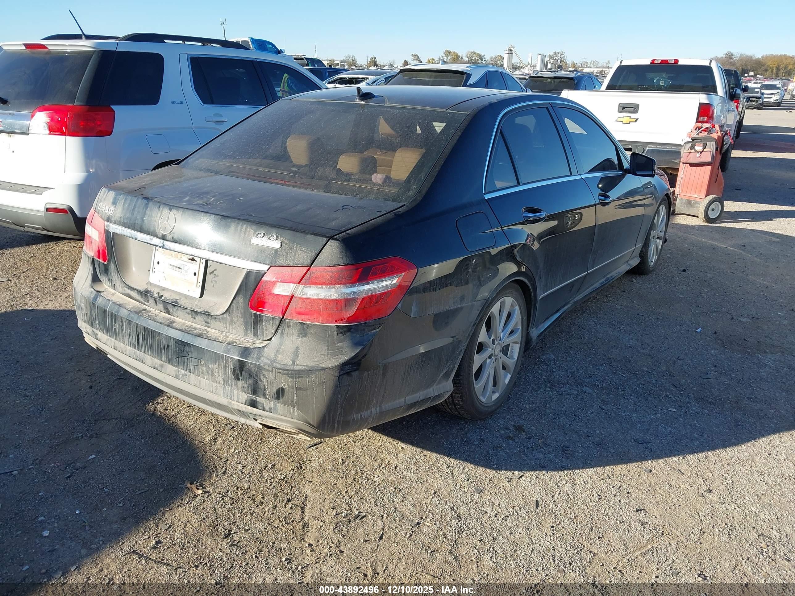 MERCEDES-BENZ E image 4
