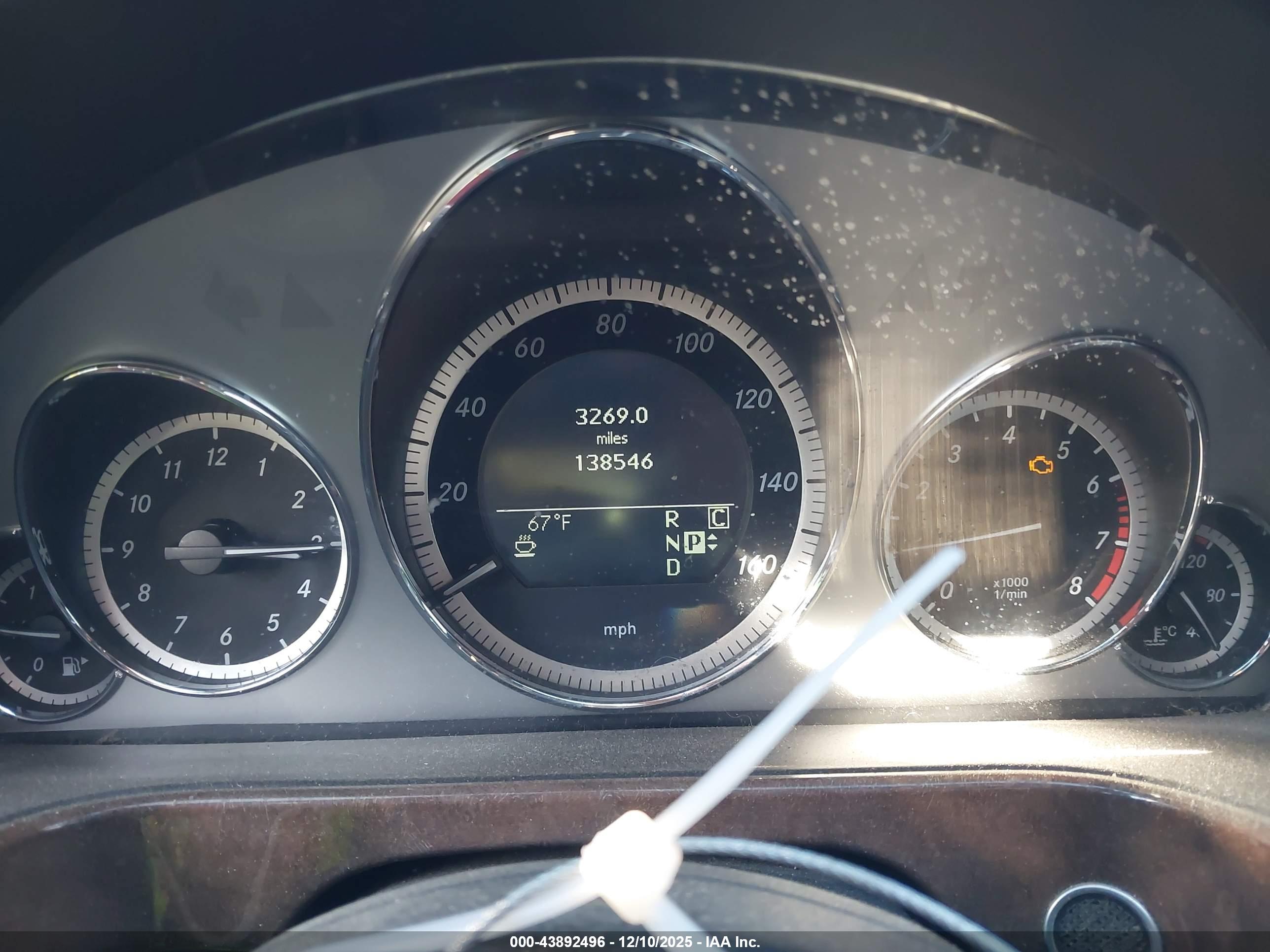 MERCEDES-BENZ E image 7