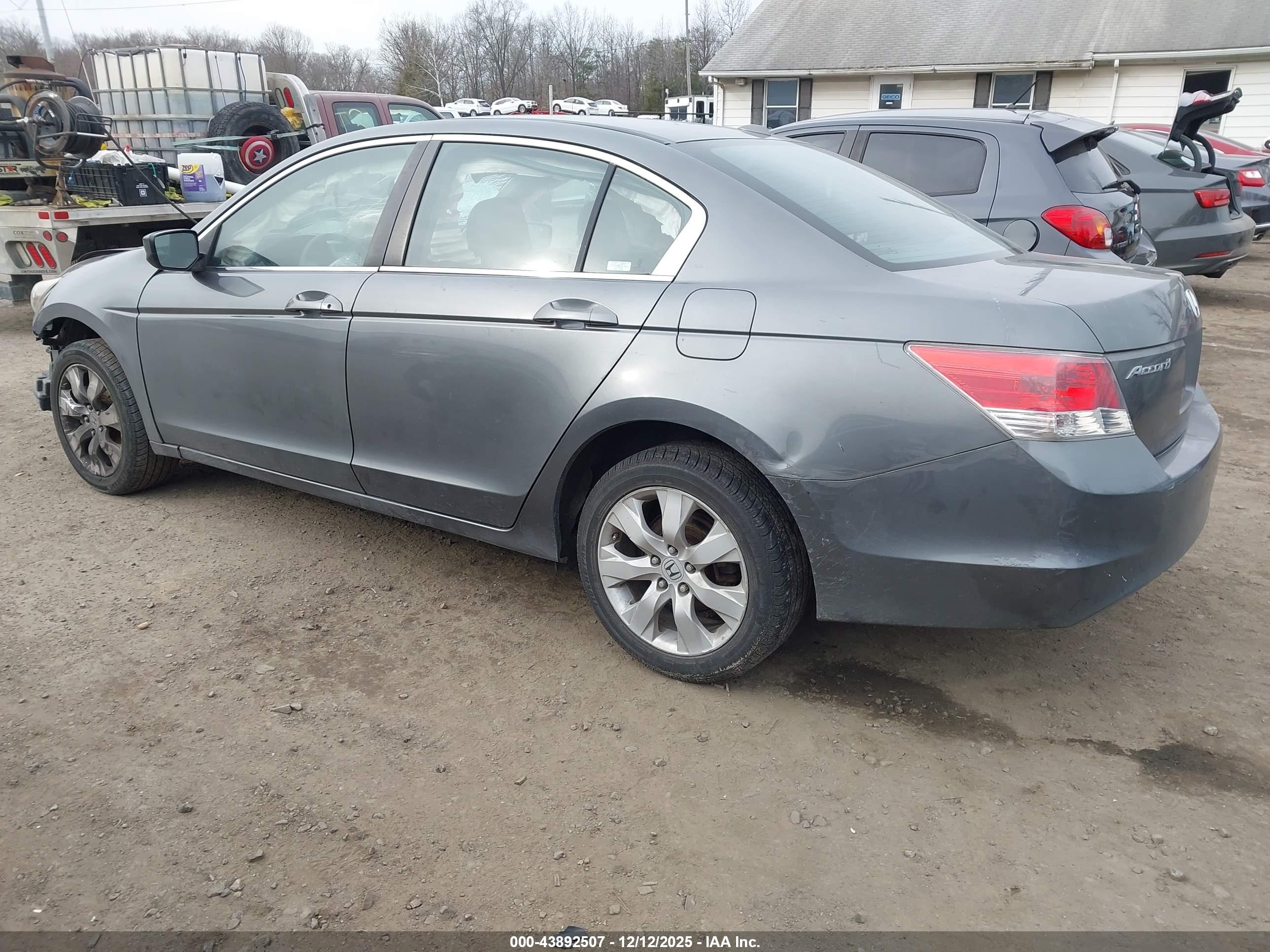 HONDA ACCORD image 3