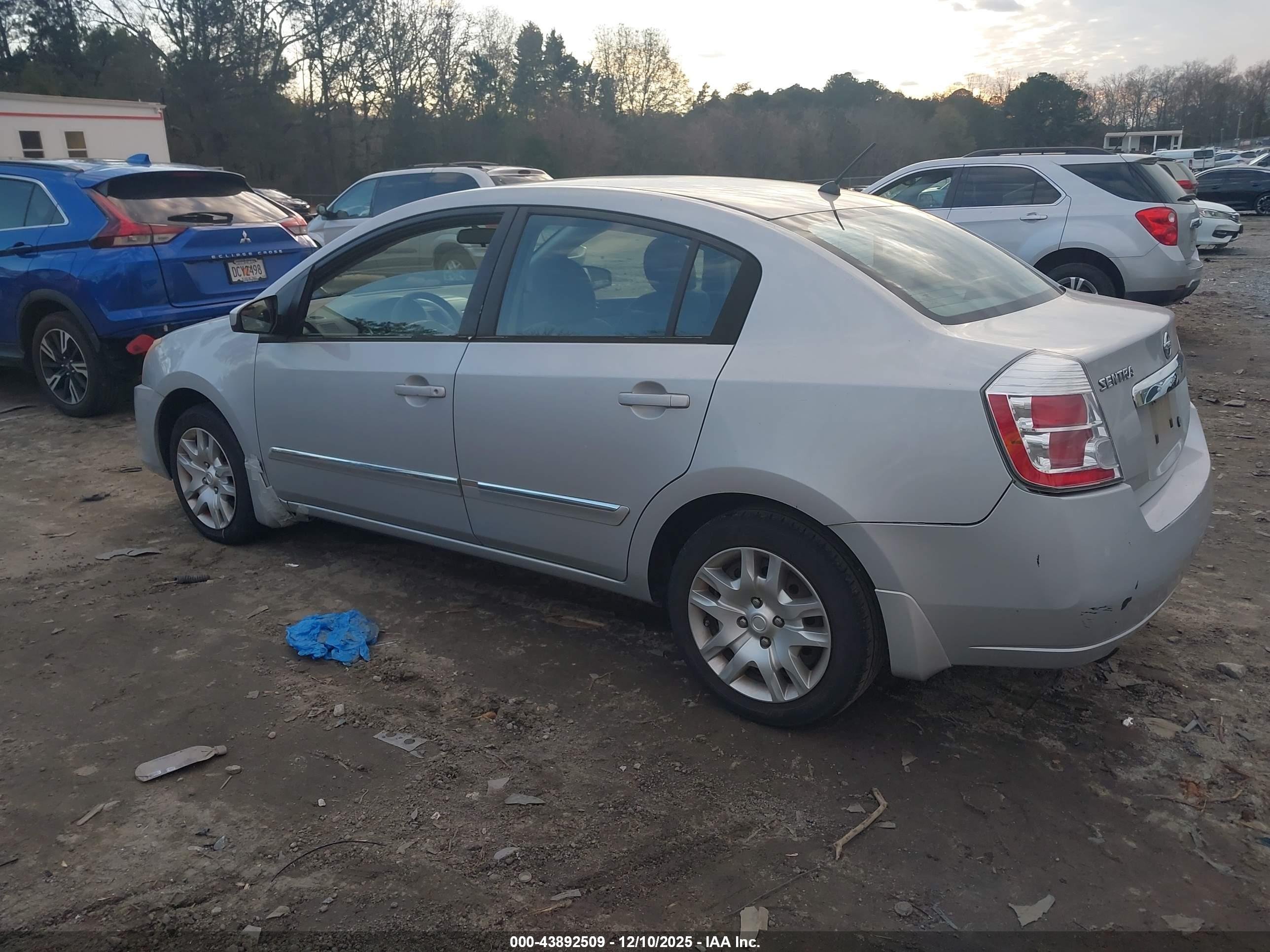NISSAN SENTRA image 3