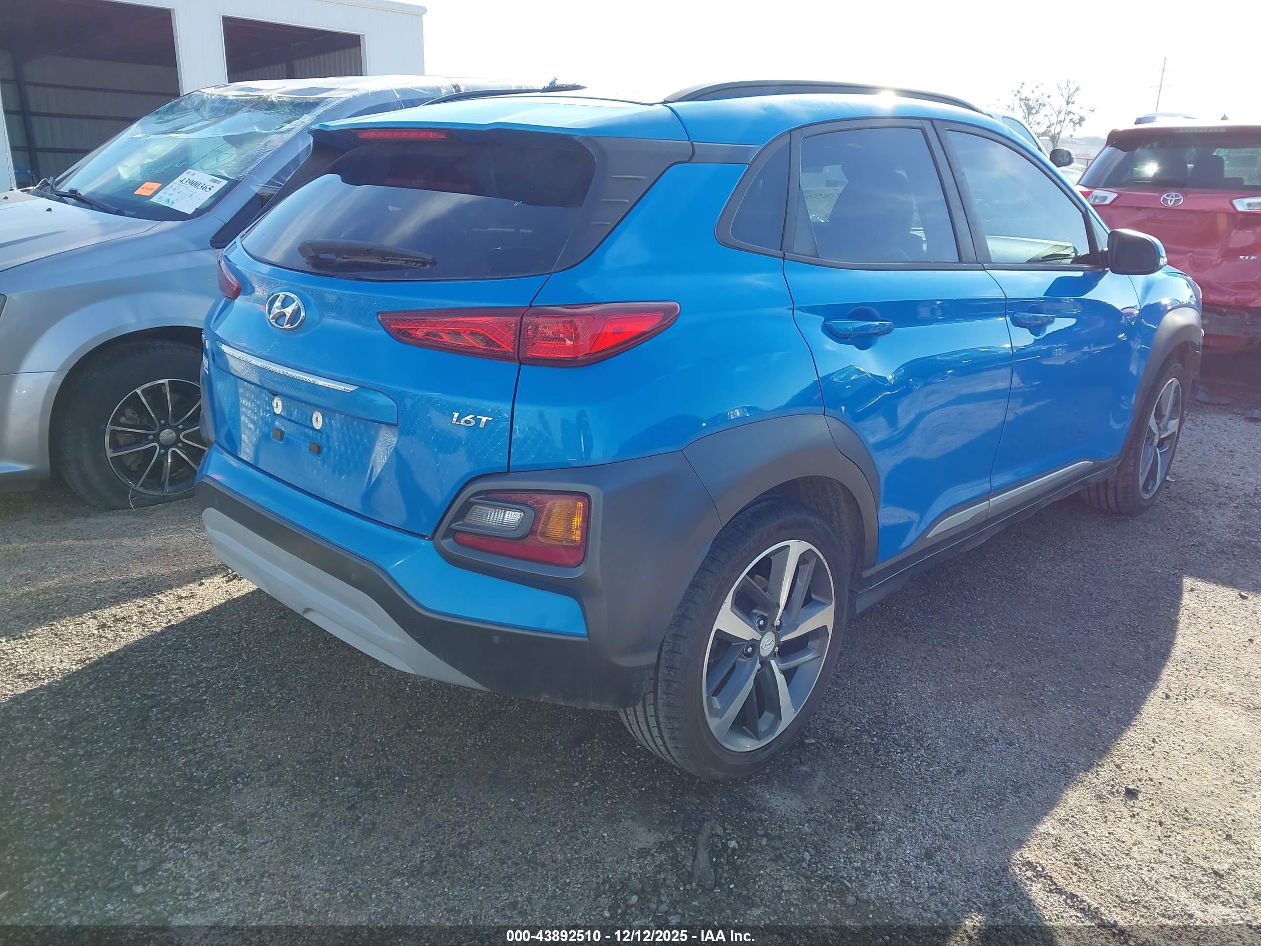 HYUNDAI KONA image 4