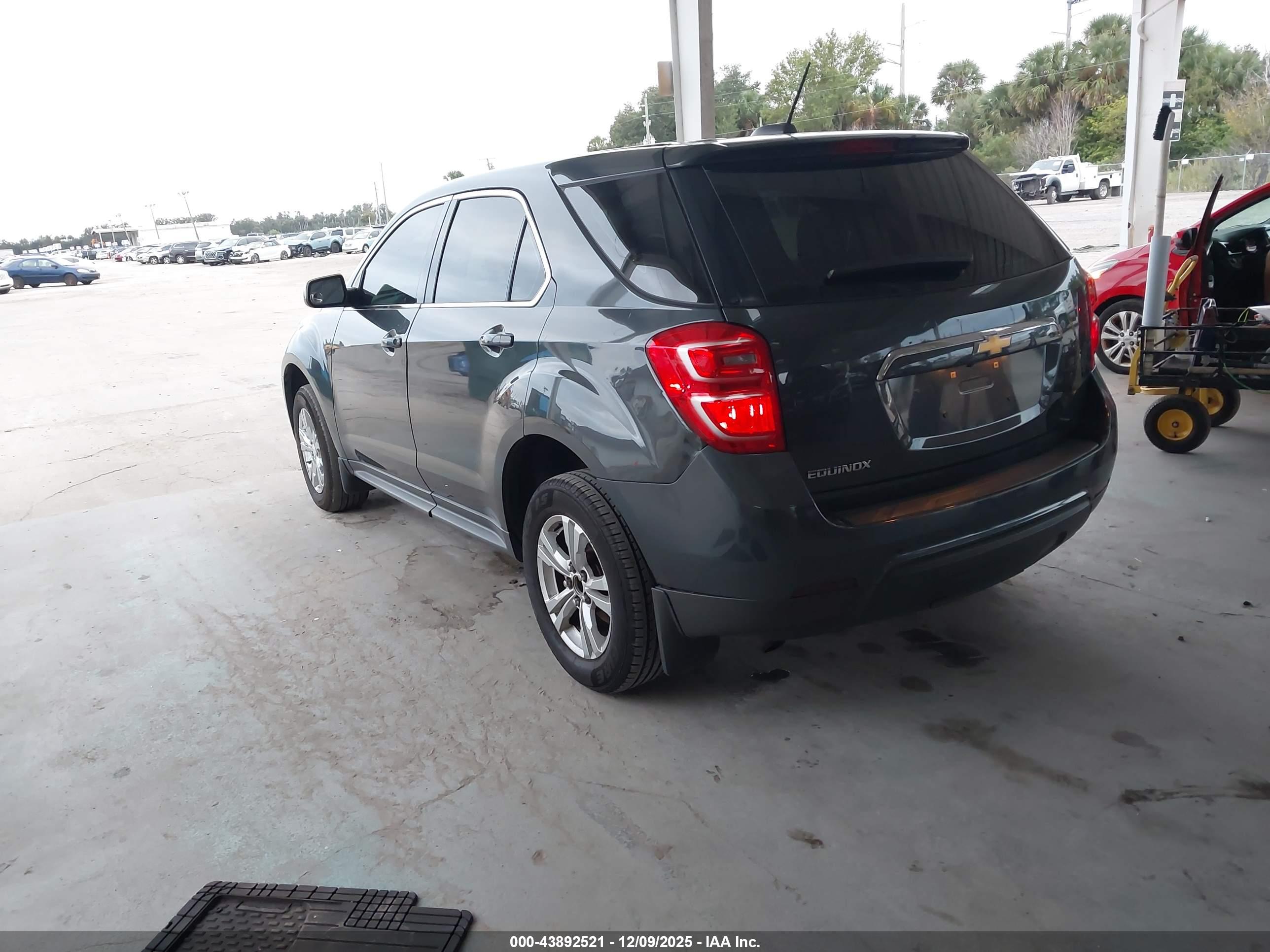 CHEVROLET EQUINOX image 3