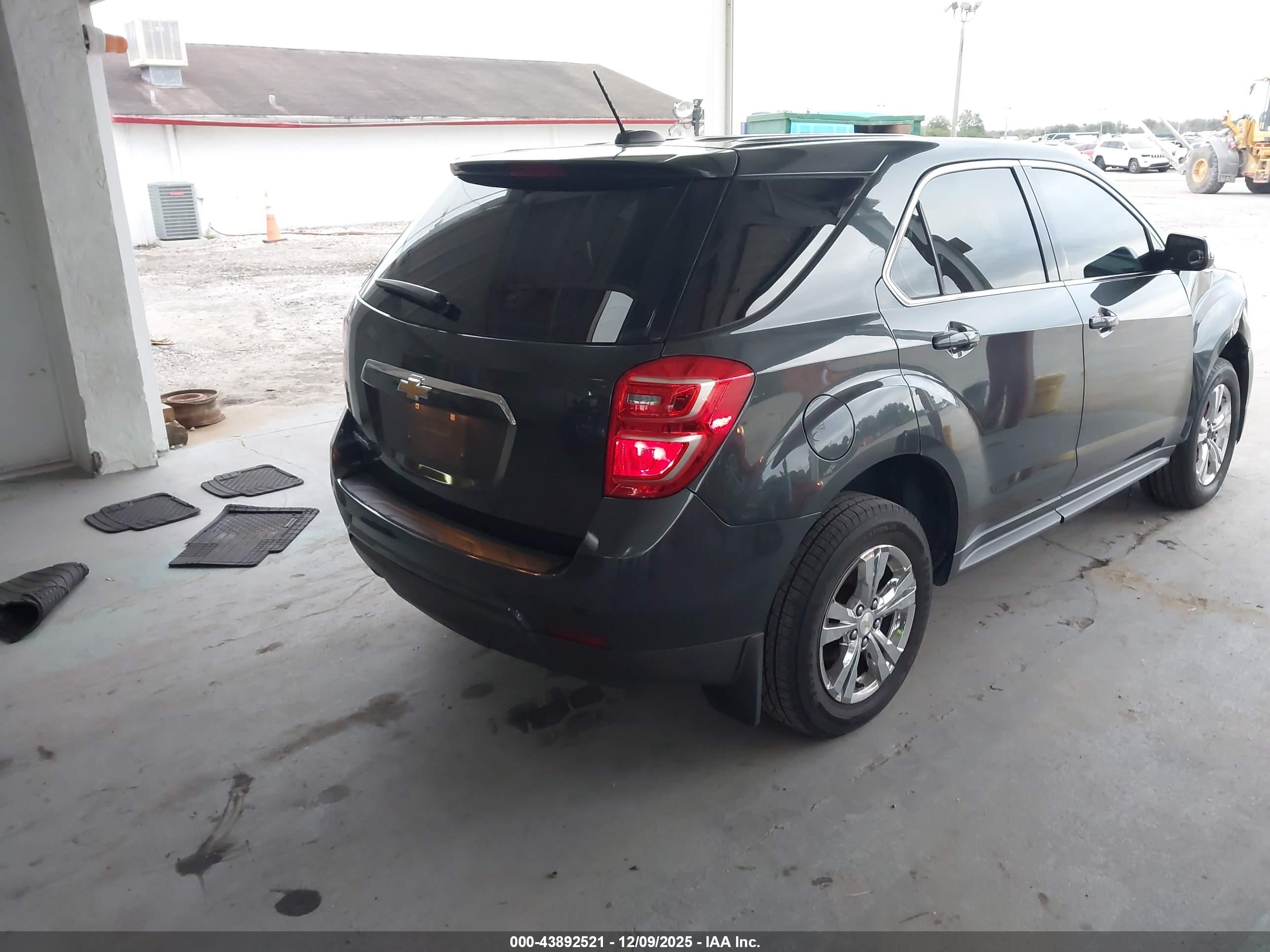 CHEVROLET EQUINOX image 4
