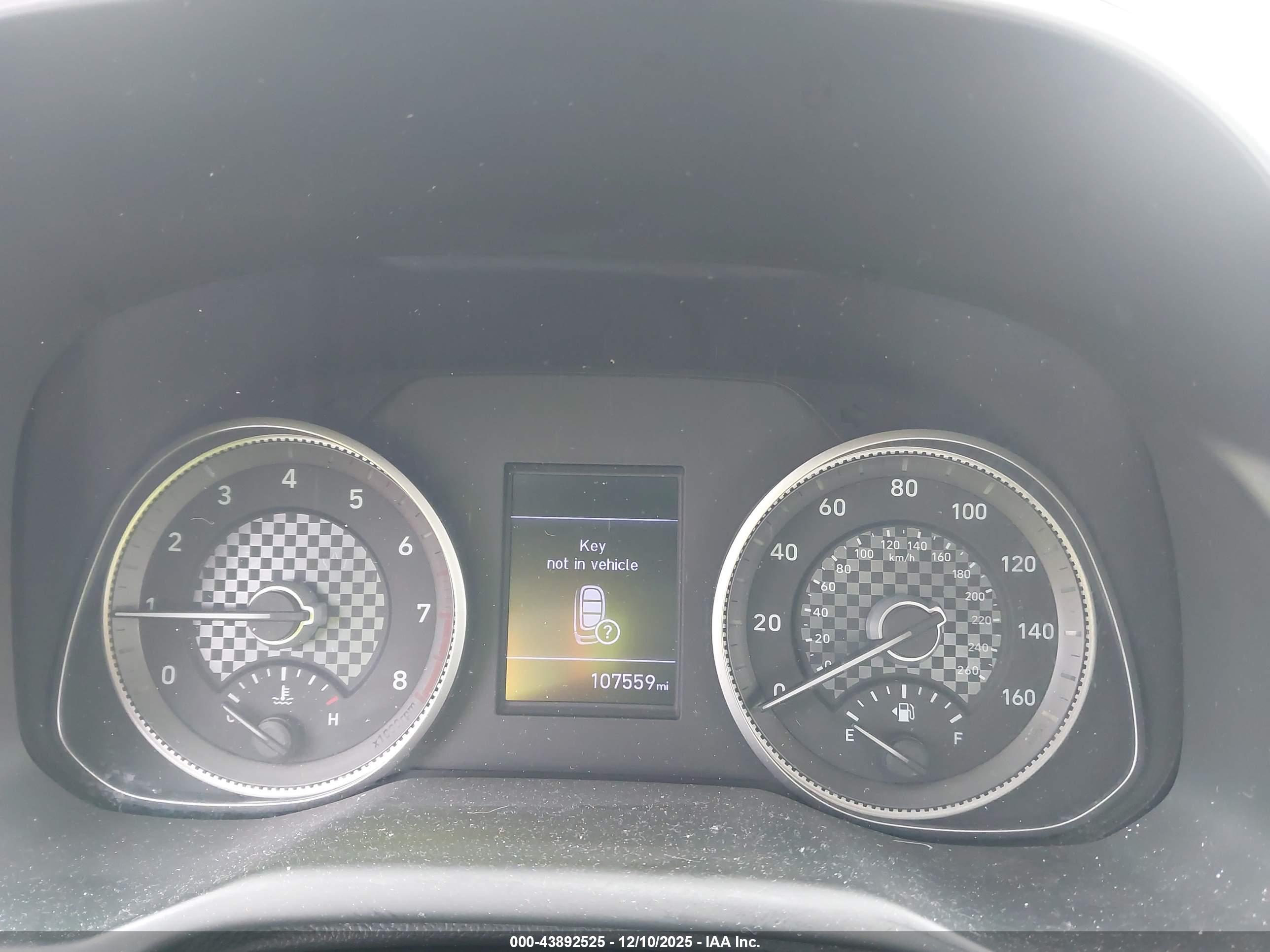 HYUNDAI ELANTRA image 7