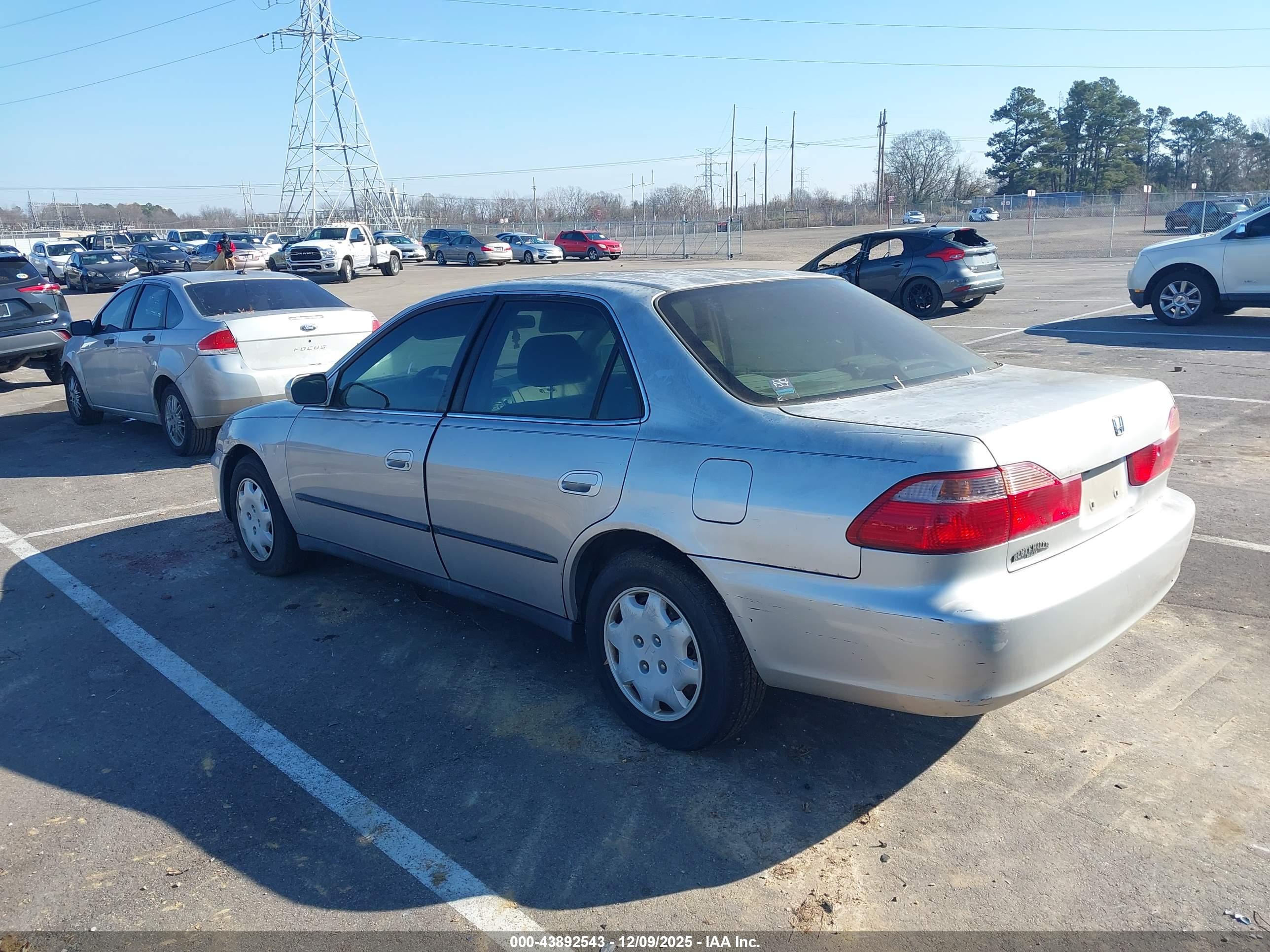 HONDA ACCORD image 3