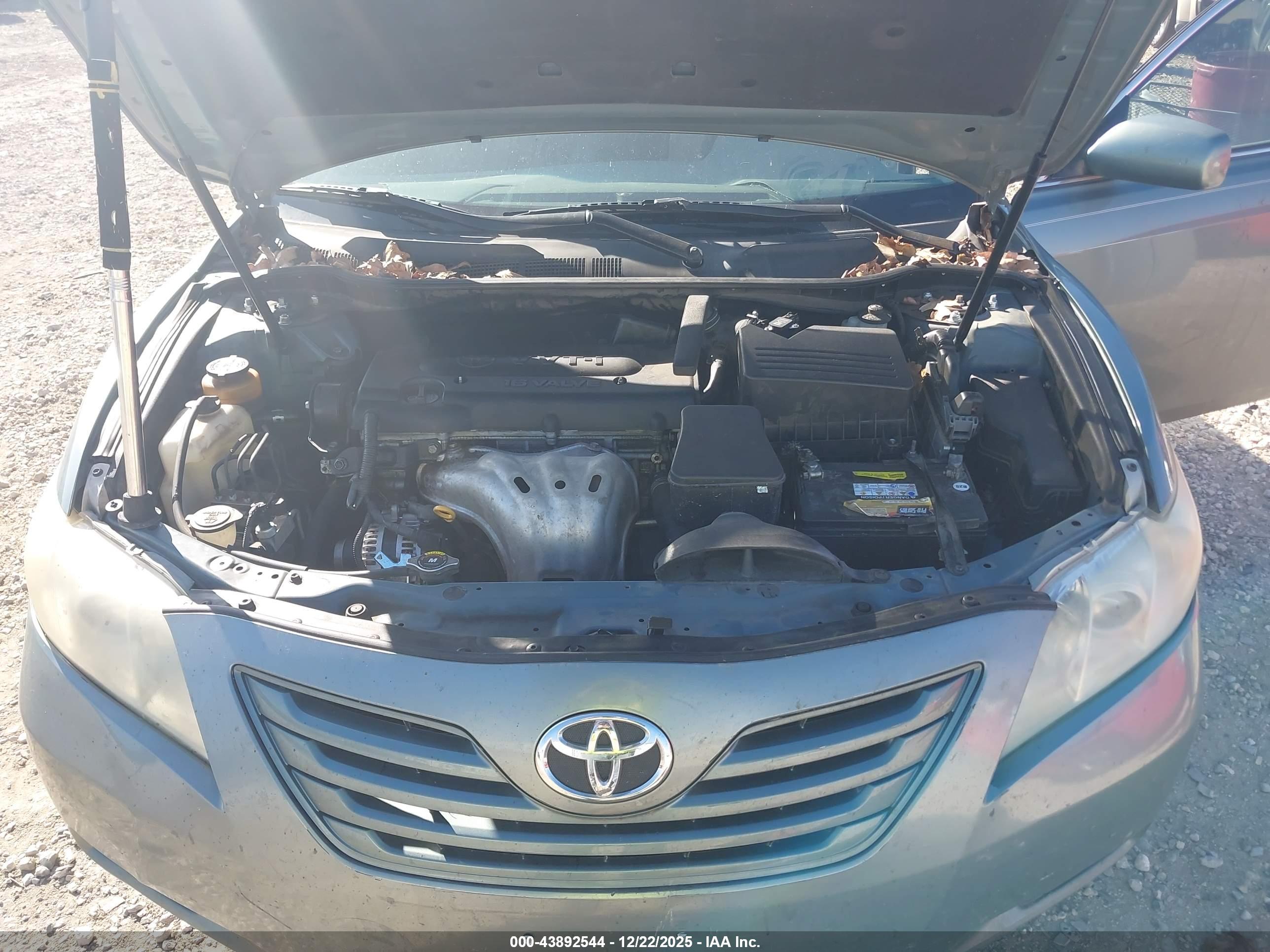 TOYOTA CAMRY image 10