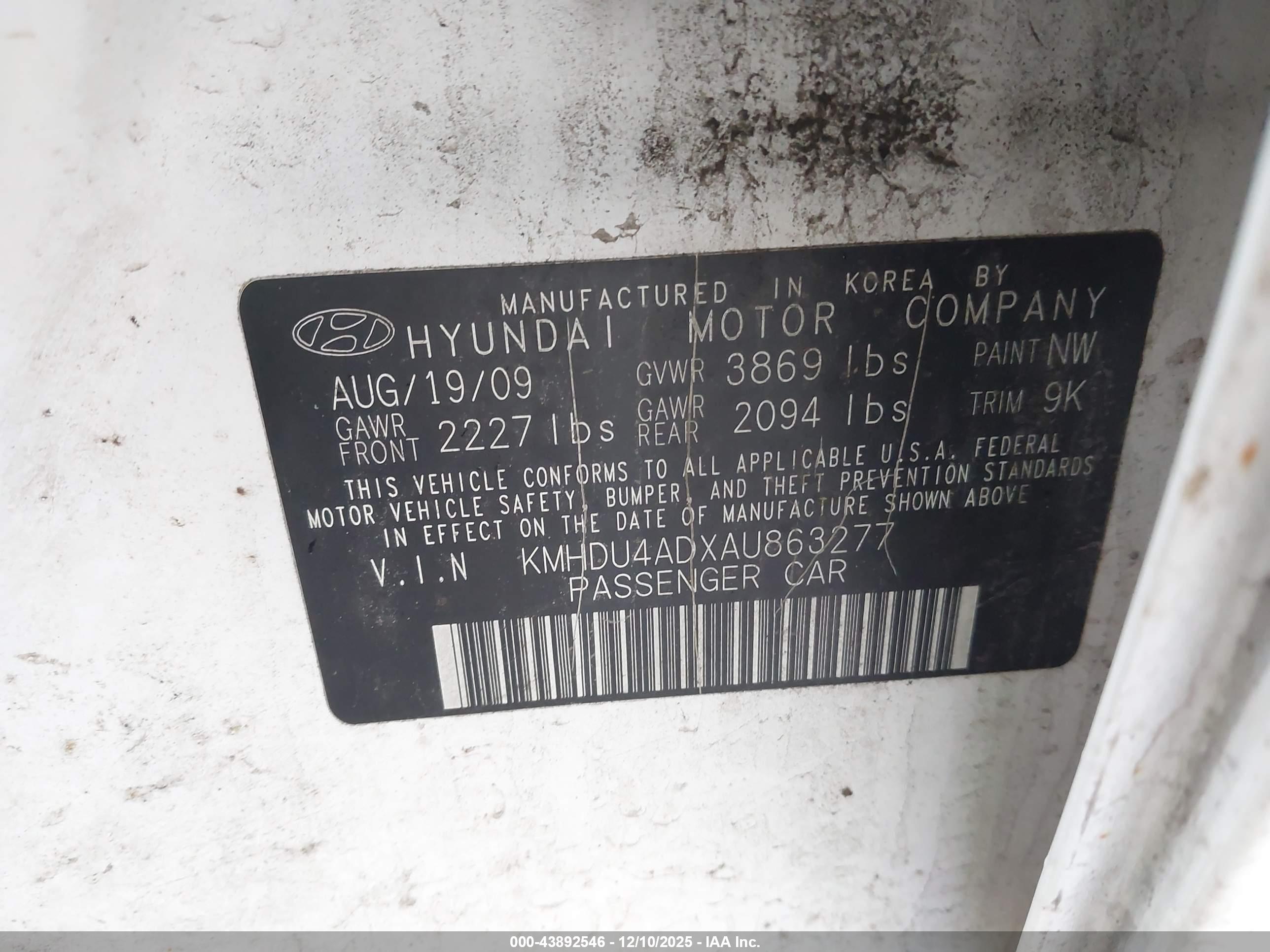 HYUNDAI ELANTRA image 9
