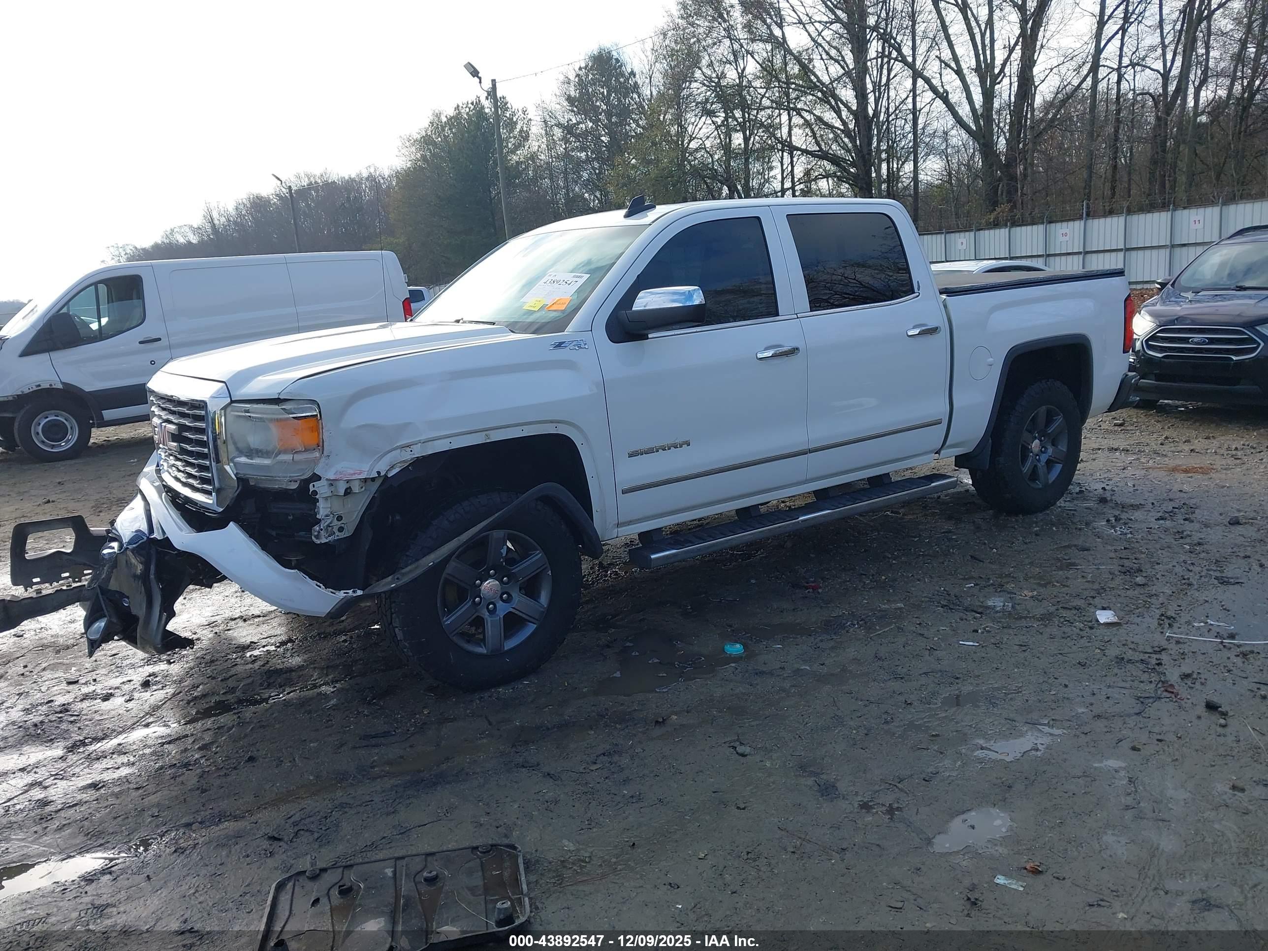 GMC SIERRA image 2