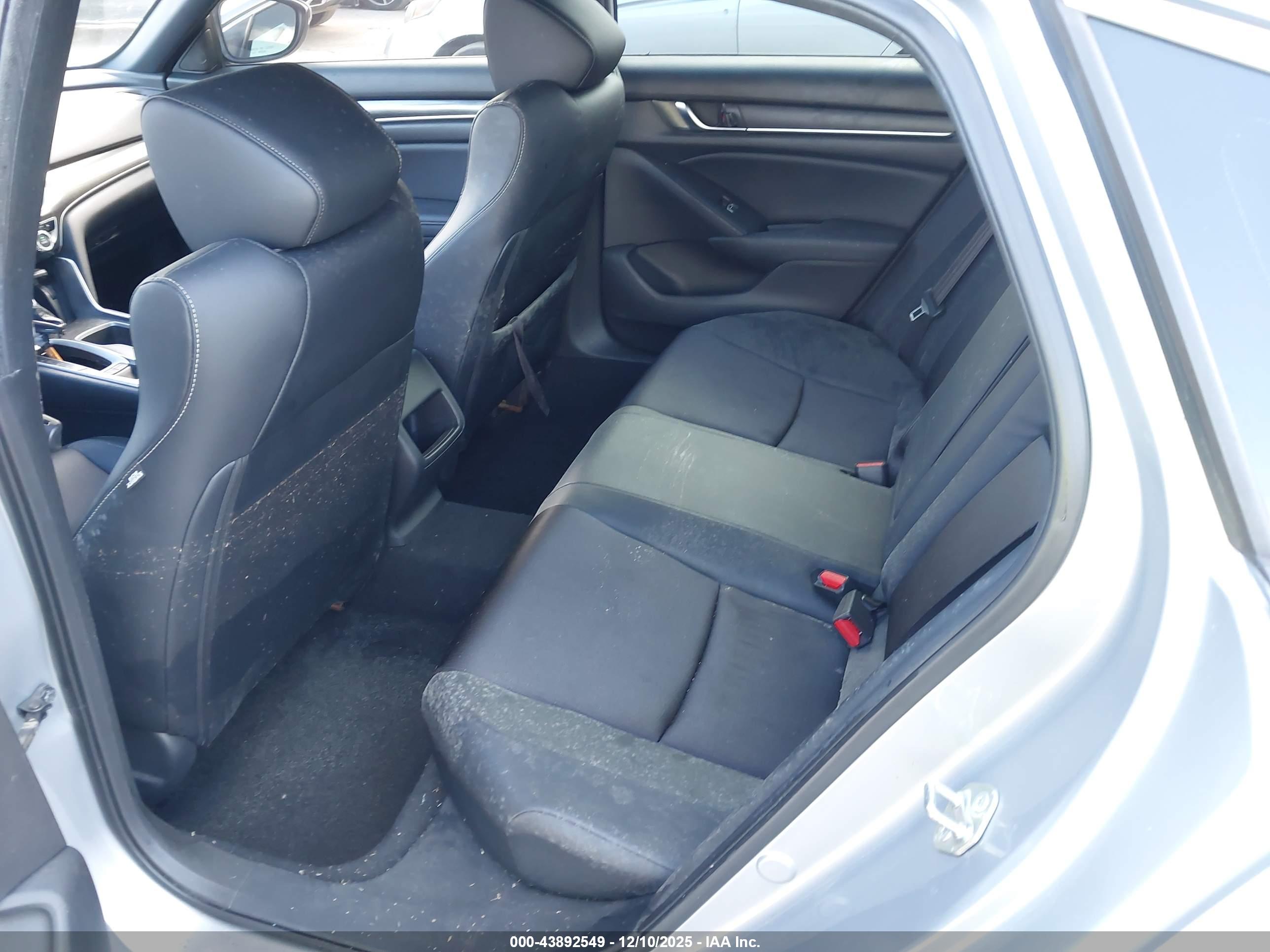 HONDA ACCORD image 8