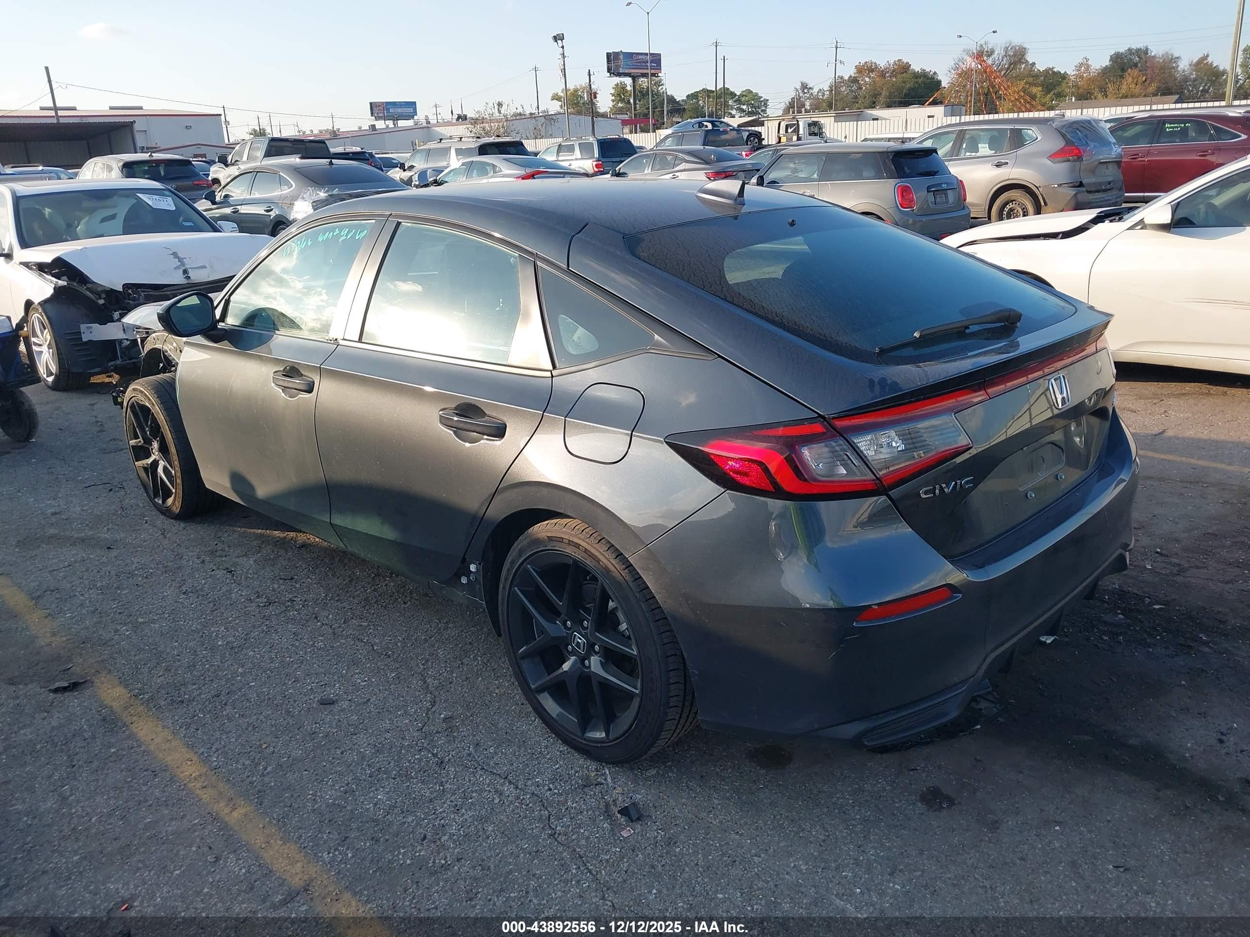 HONDA CIVIC image 3