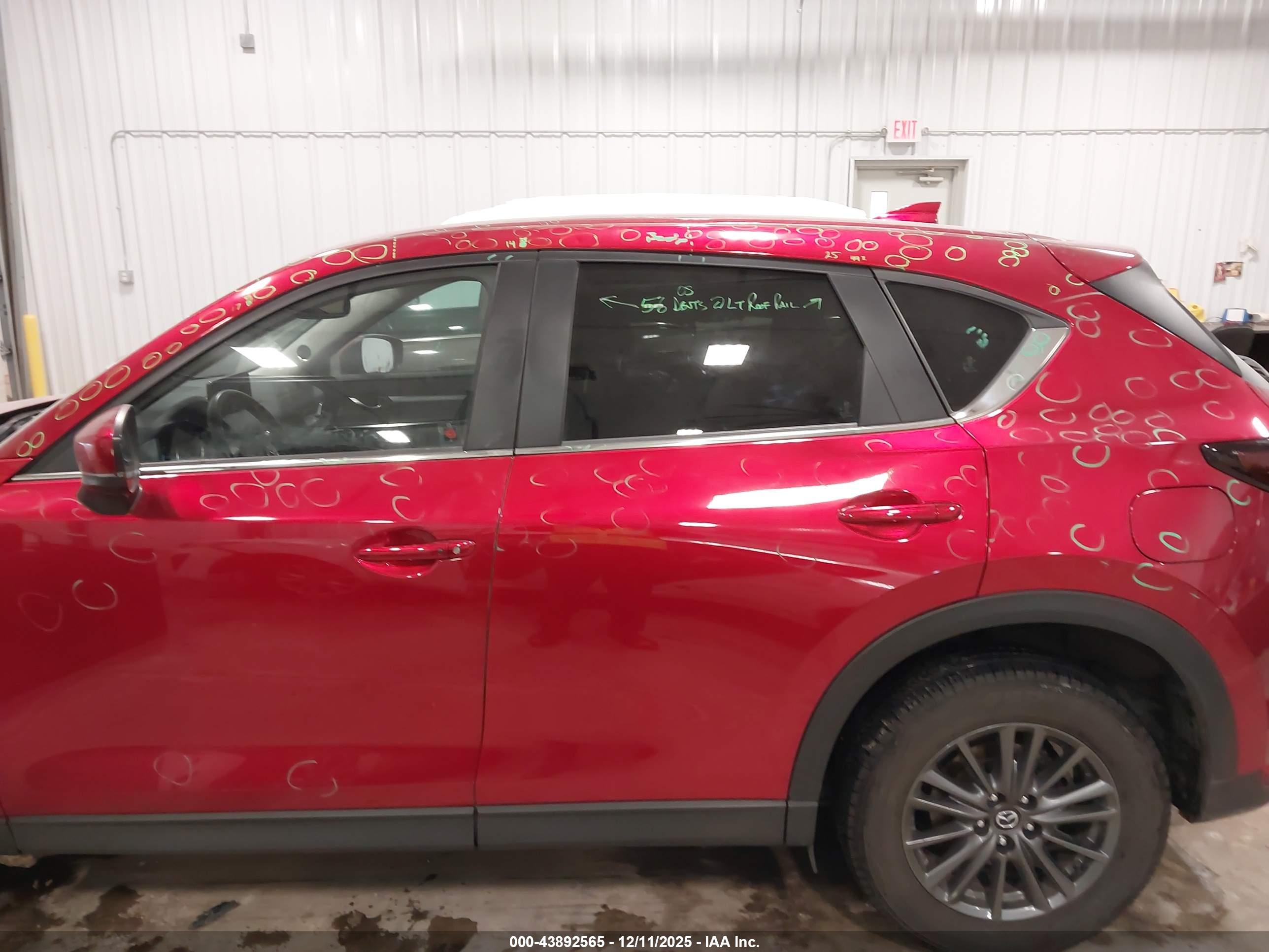 MAZDA CX-5 image 6