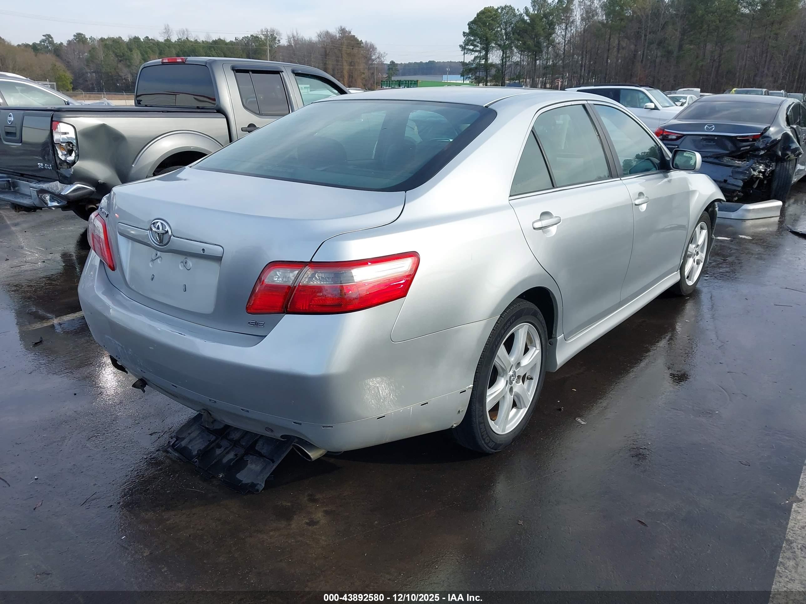 TOYOTA CAMRY image 4