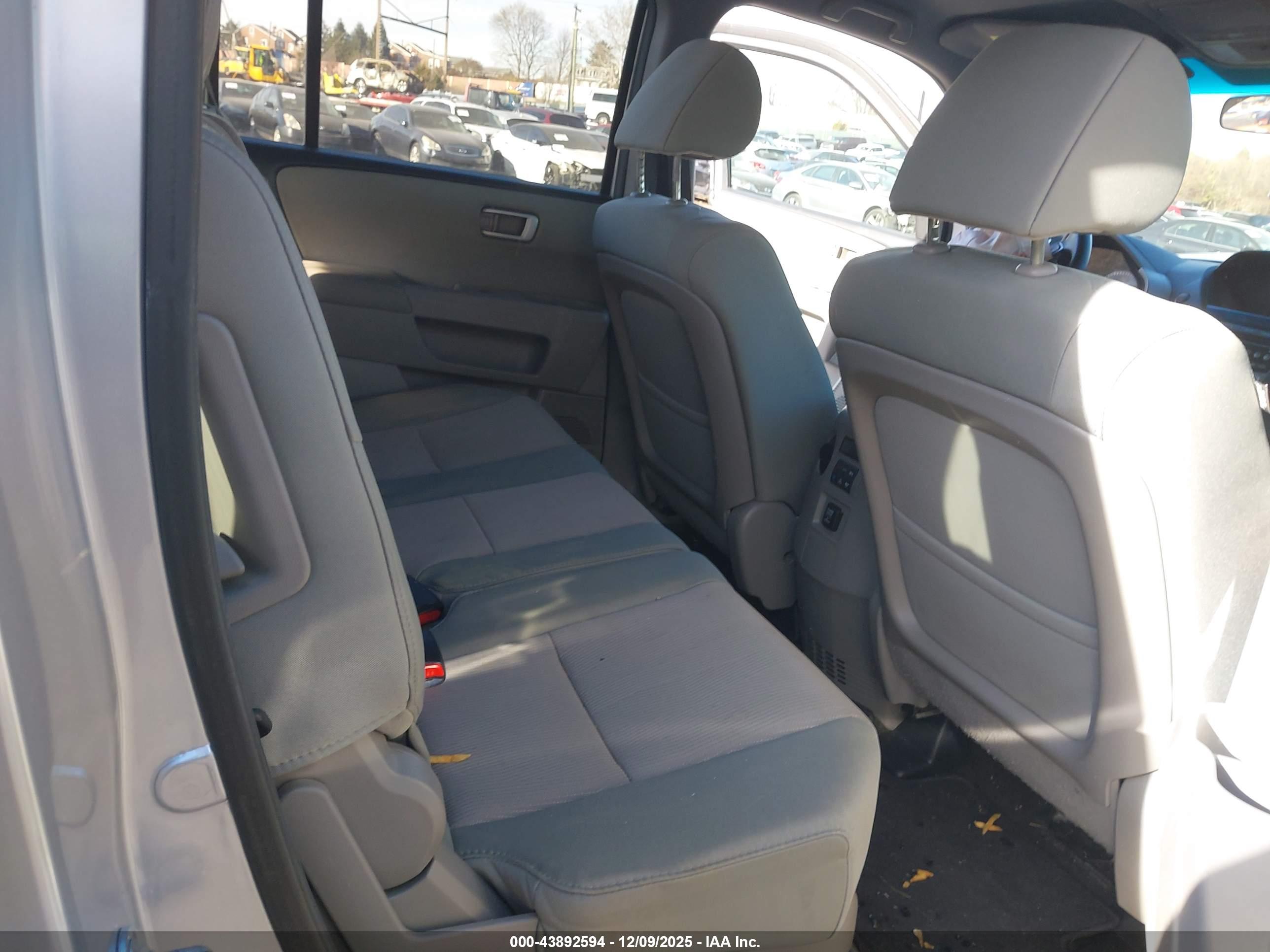 HONDA PILOT image 8