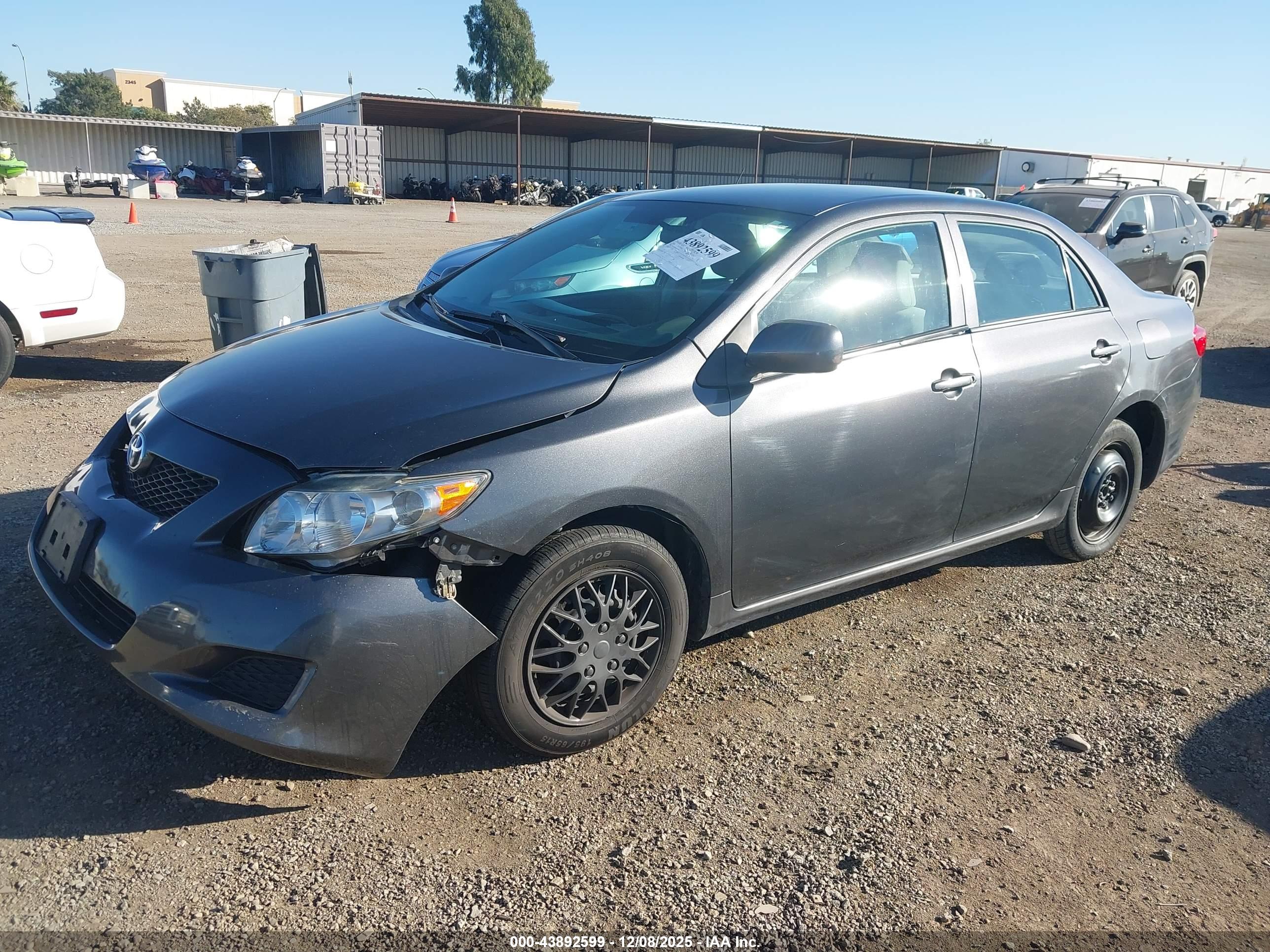 TOYOTA COROLLA image 2