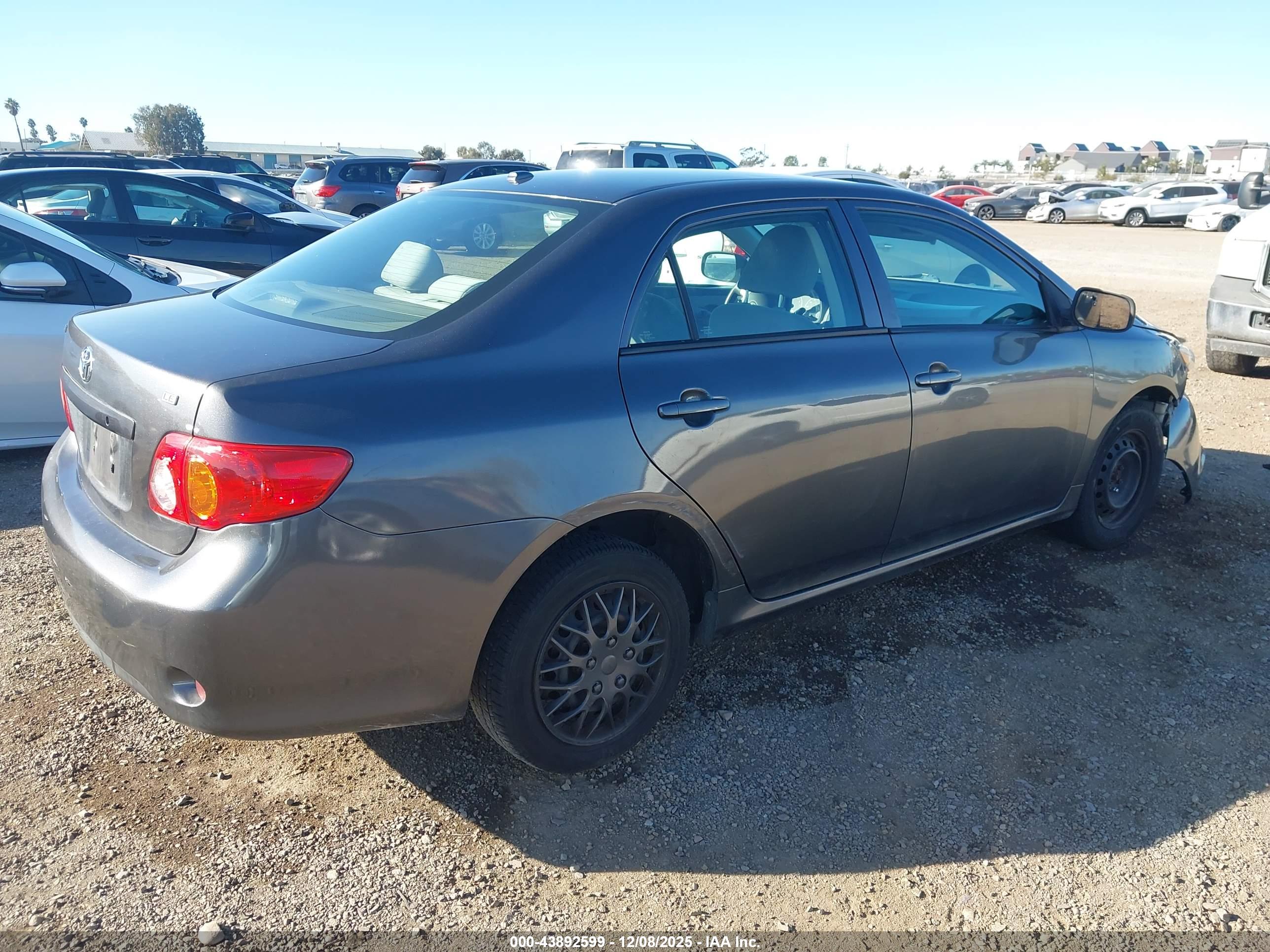 TOYOTA COROLLA image 4