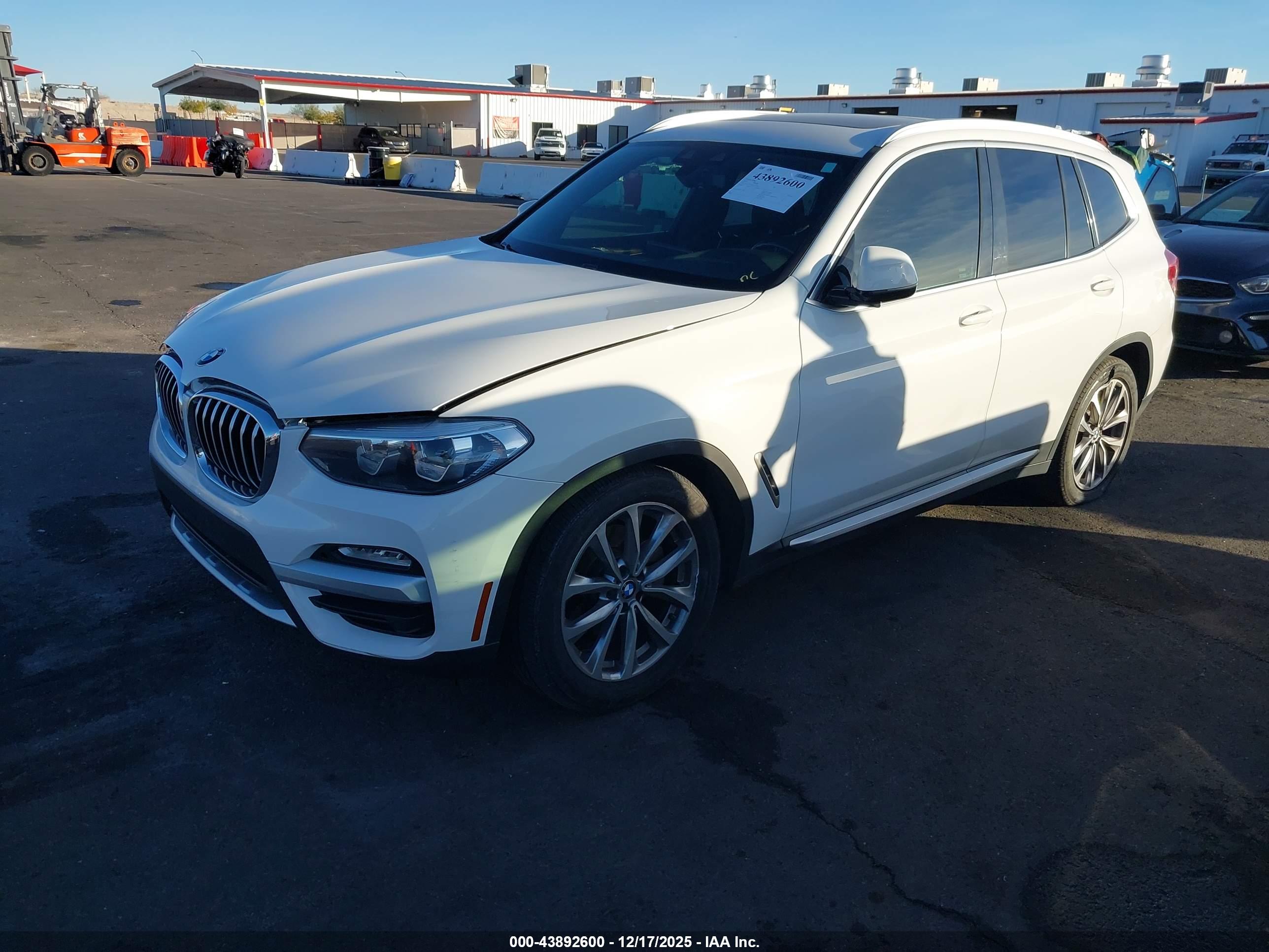 BMW X3 image 2