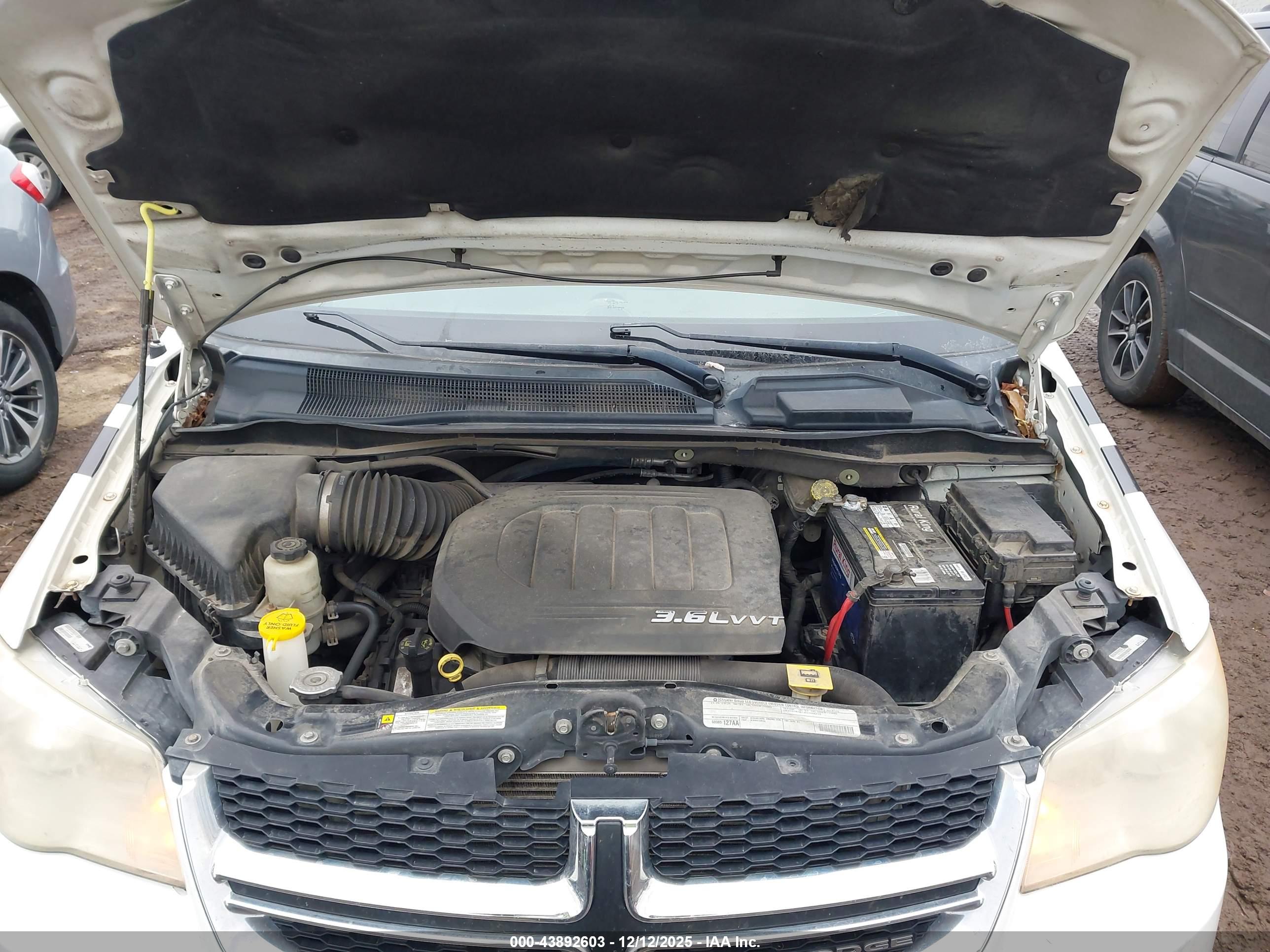DODGE GRAND image 10