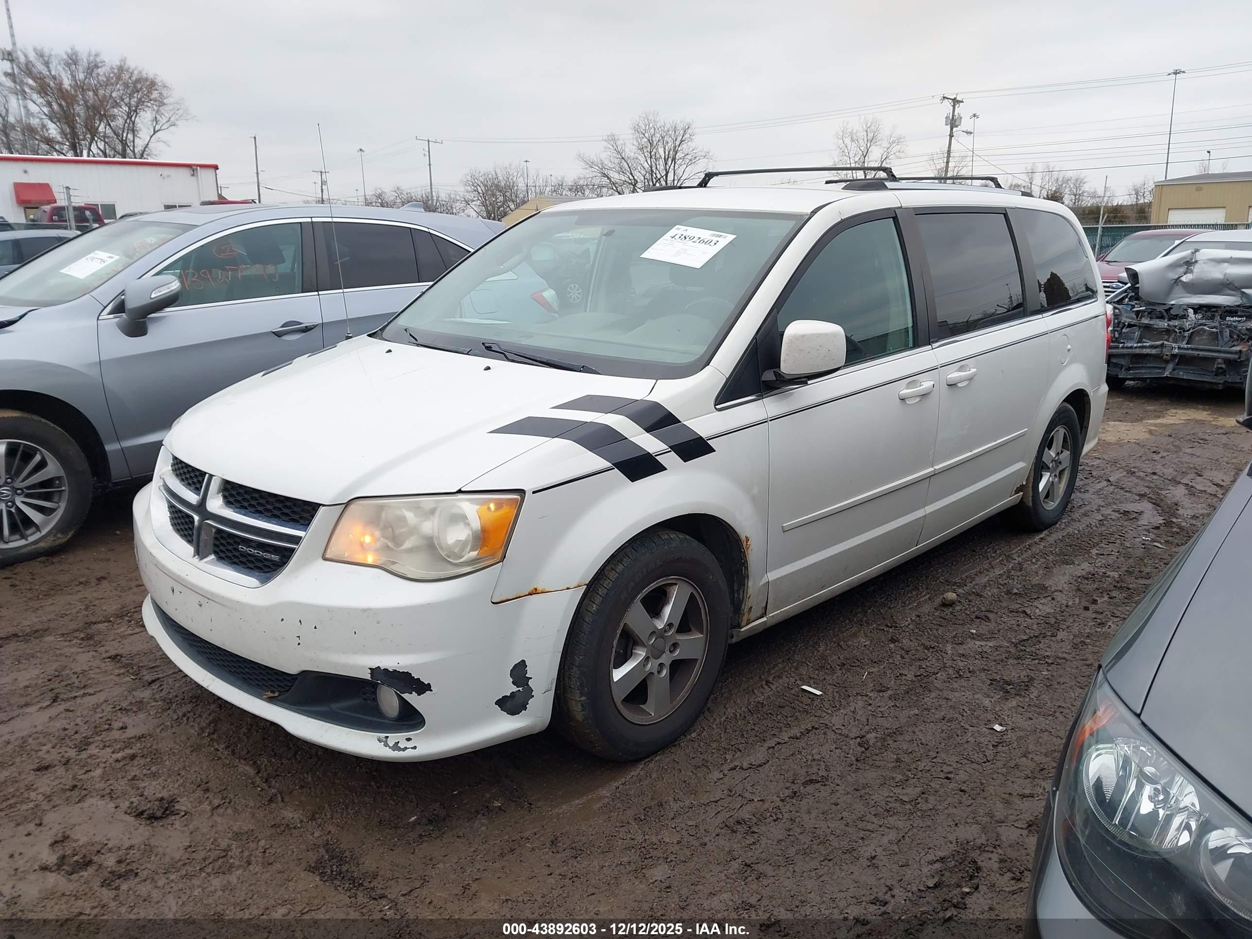 DODGE GRAND image 2