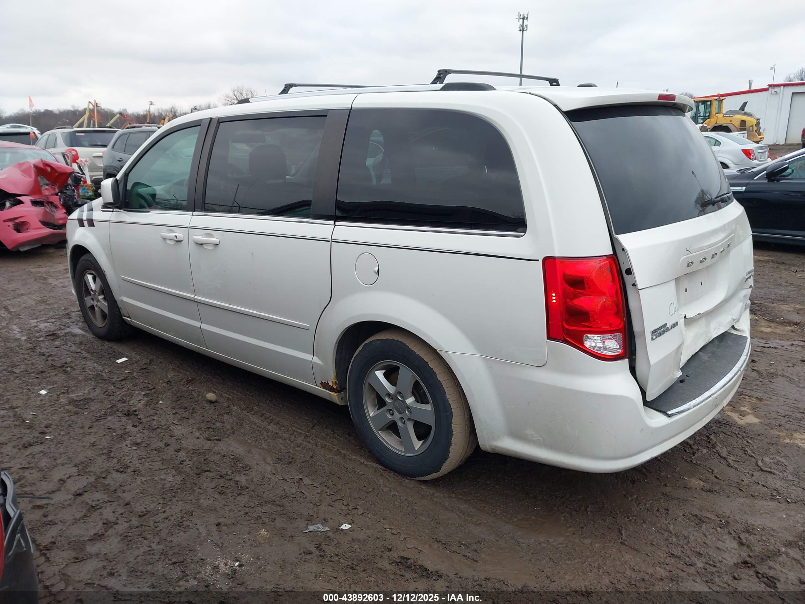 DODGE GRAND image 3