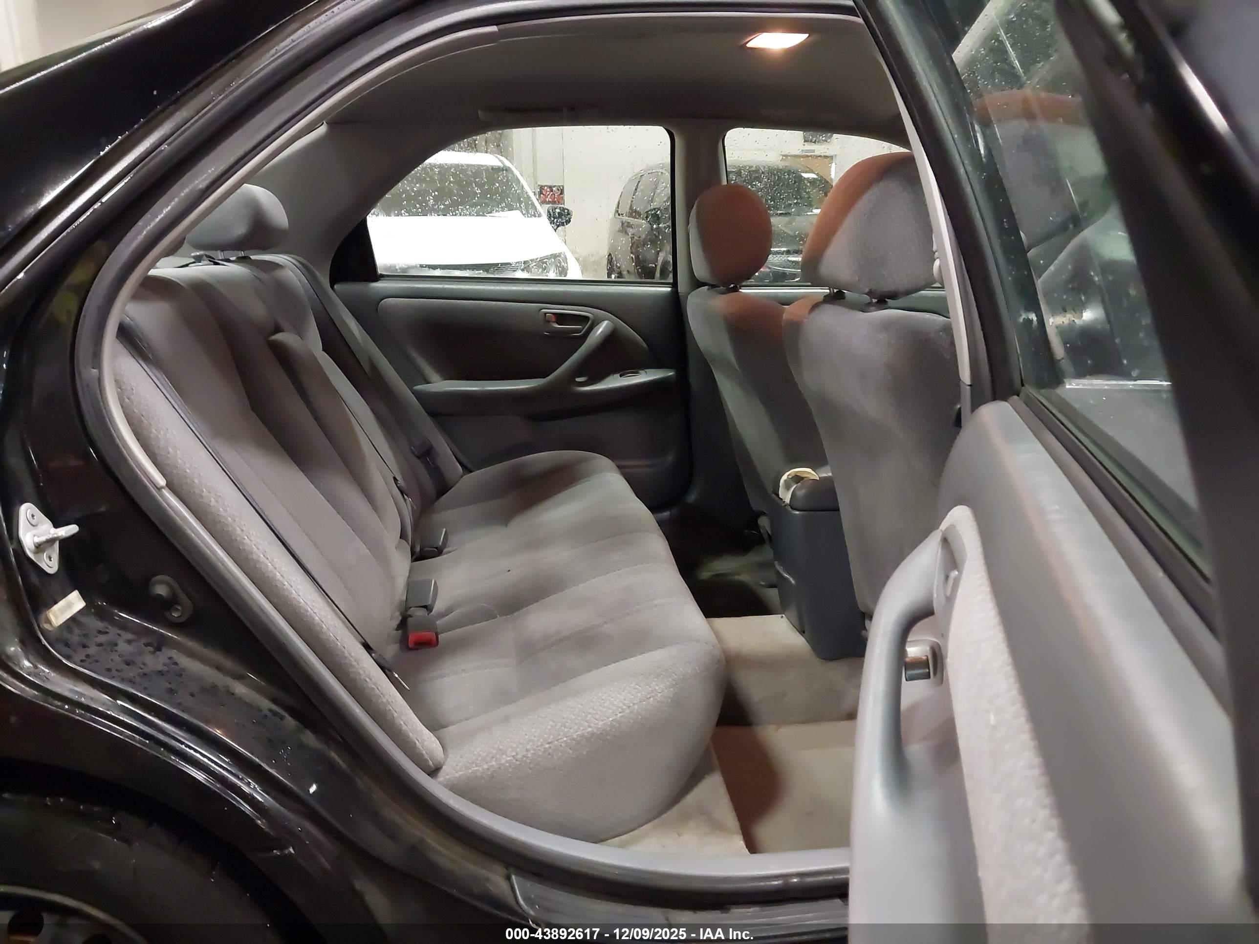 TOYOTA CAMRY image 8