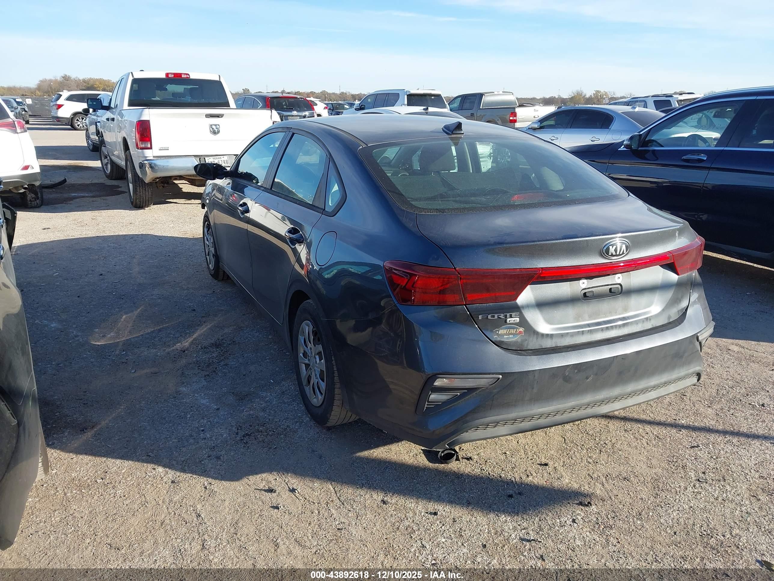 KIA FORTE image 3