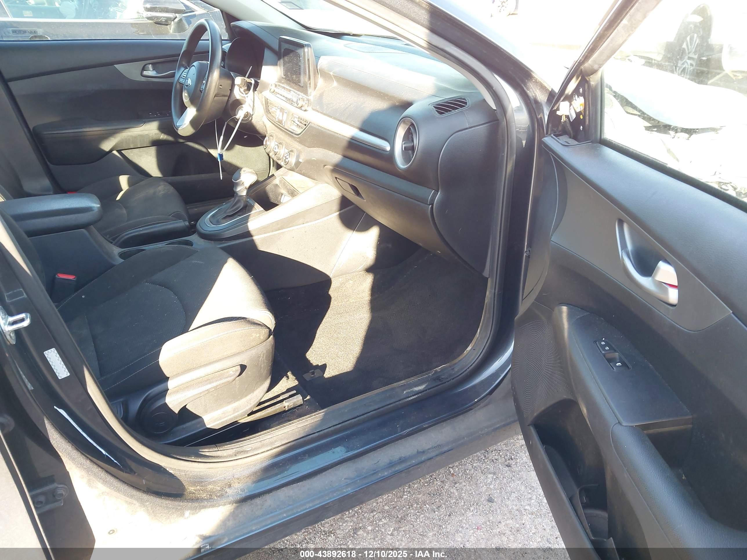 KIA FORTE image 5