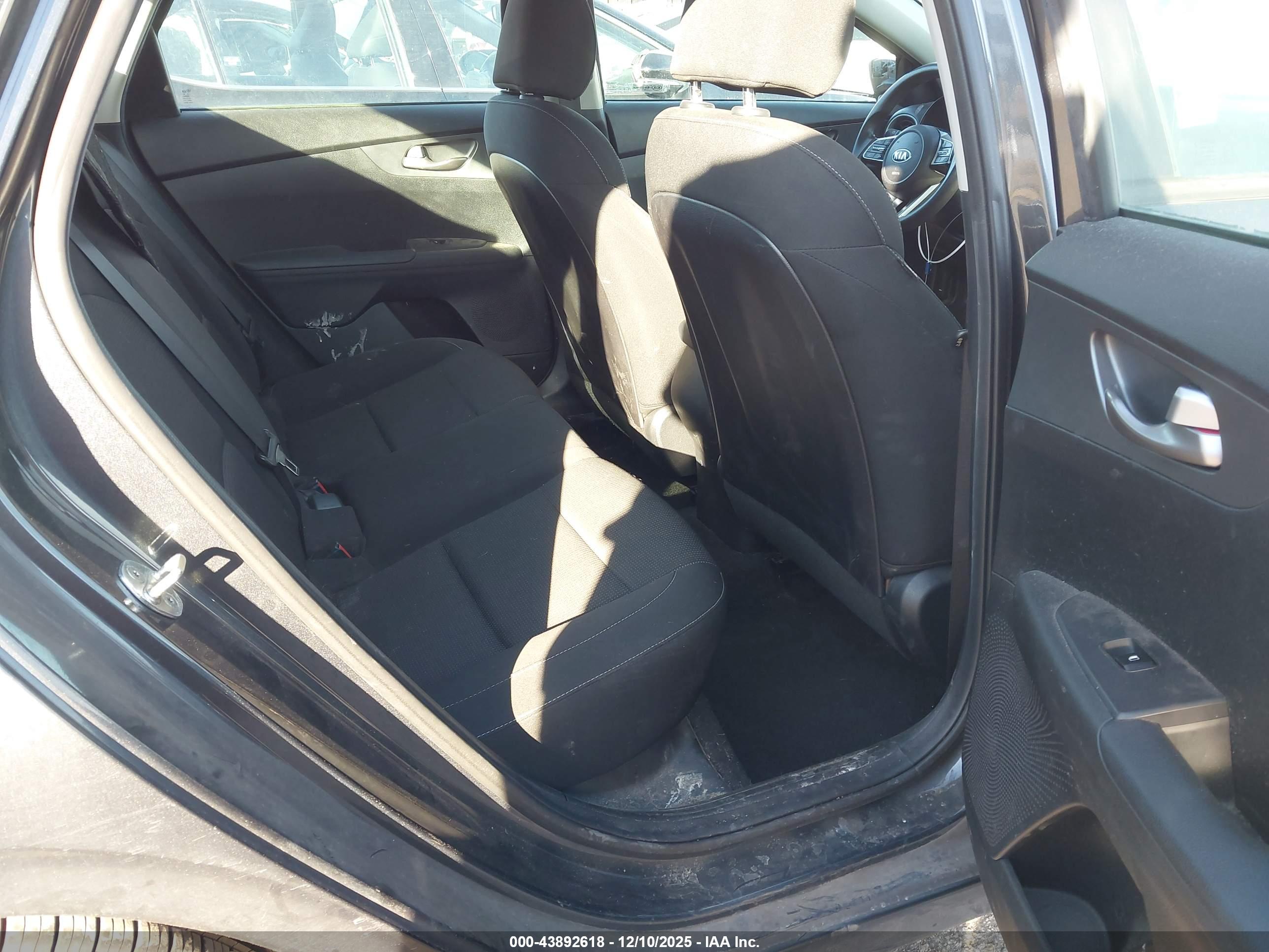 KIA FORTE image 8