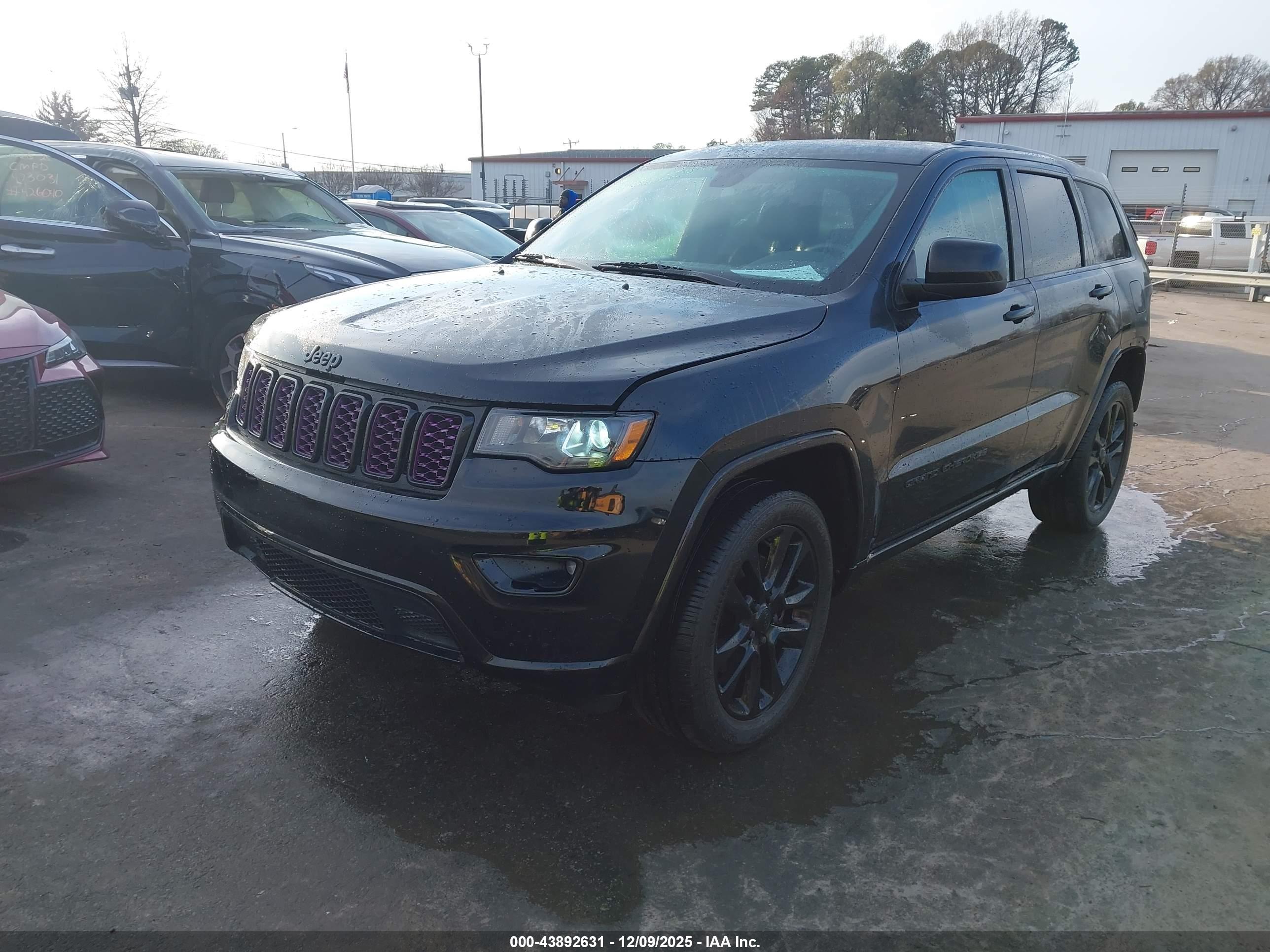 JEEP GRAND image 2