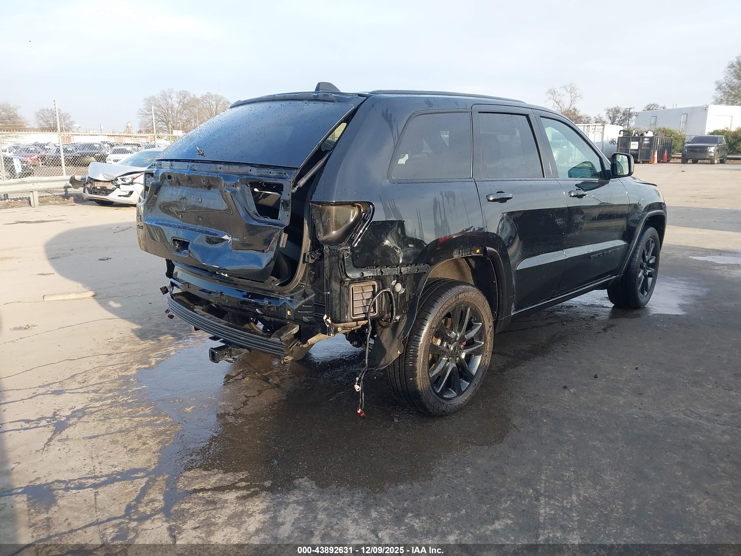 JEEP GRAND image 4