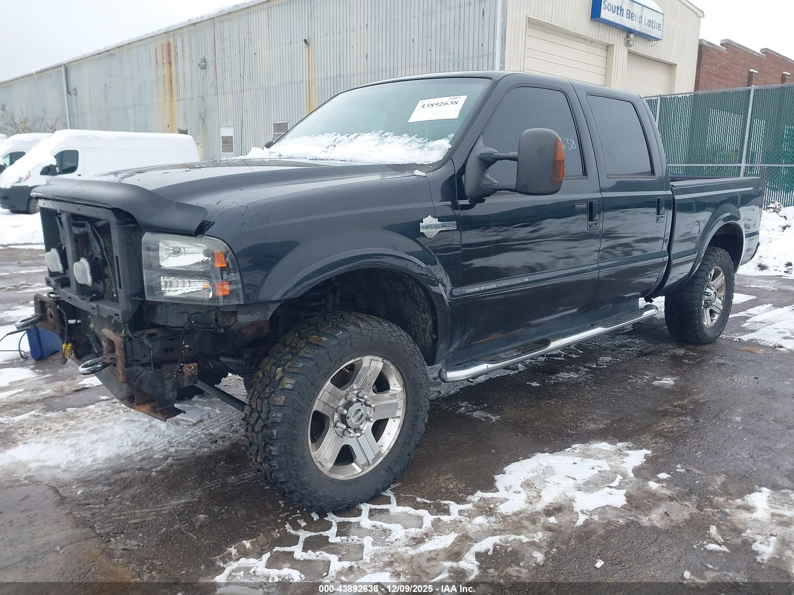 FORD F-350 image 2