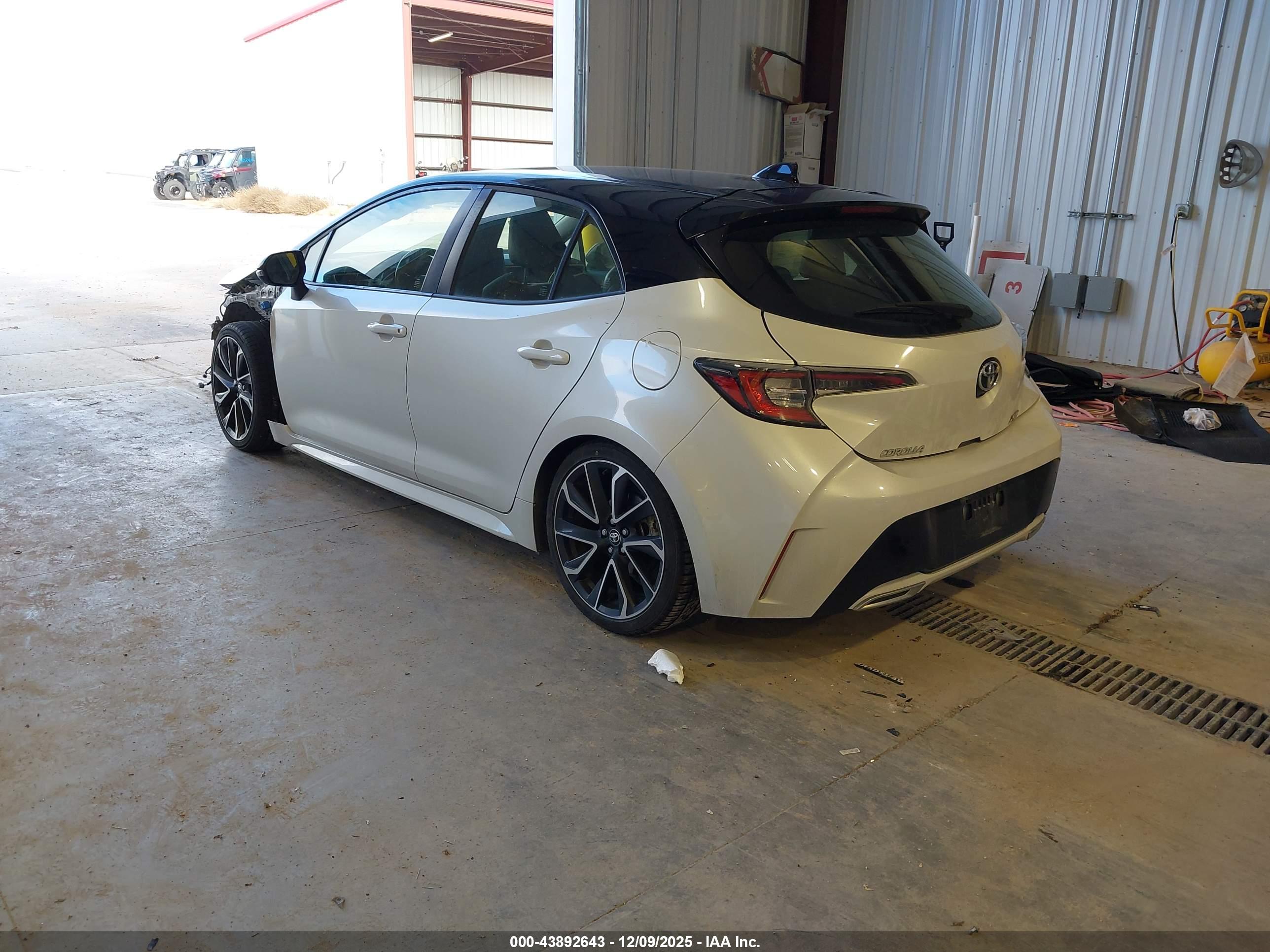 TOYOTA COROLLA image 3
