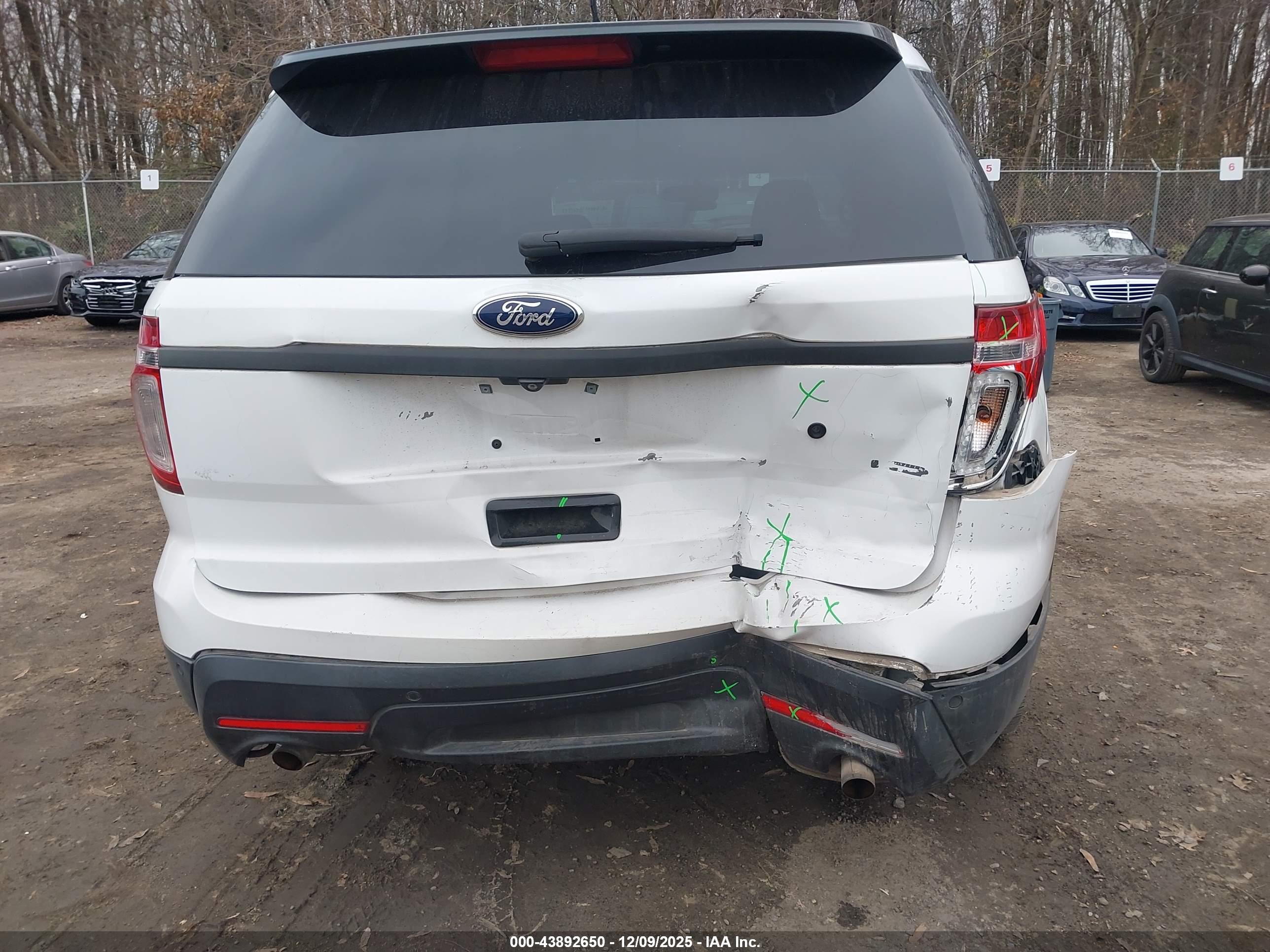 FORD UTILITY image 6