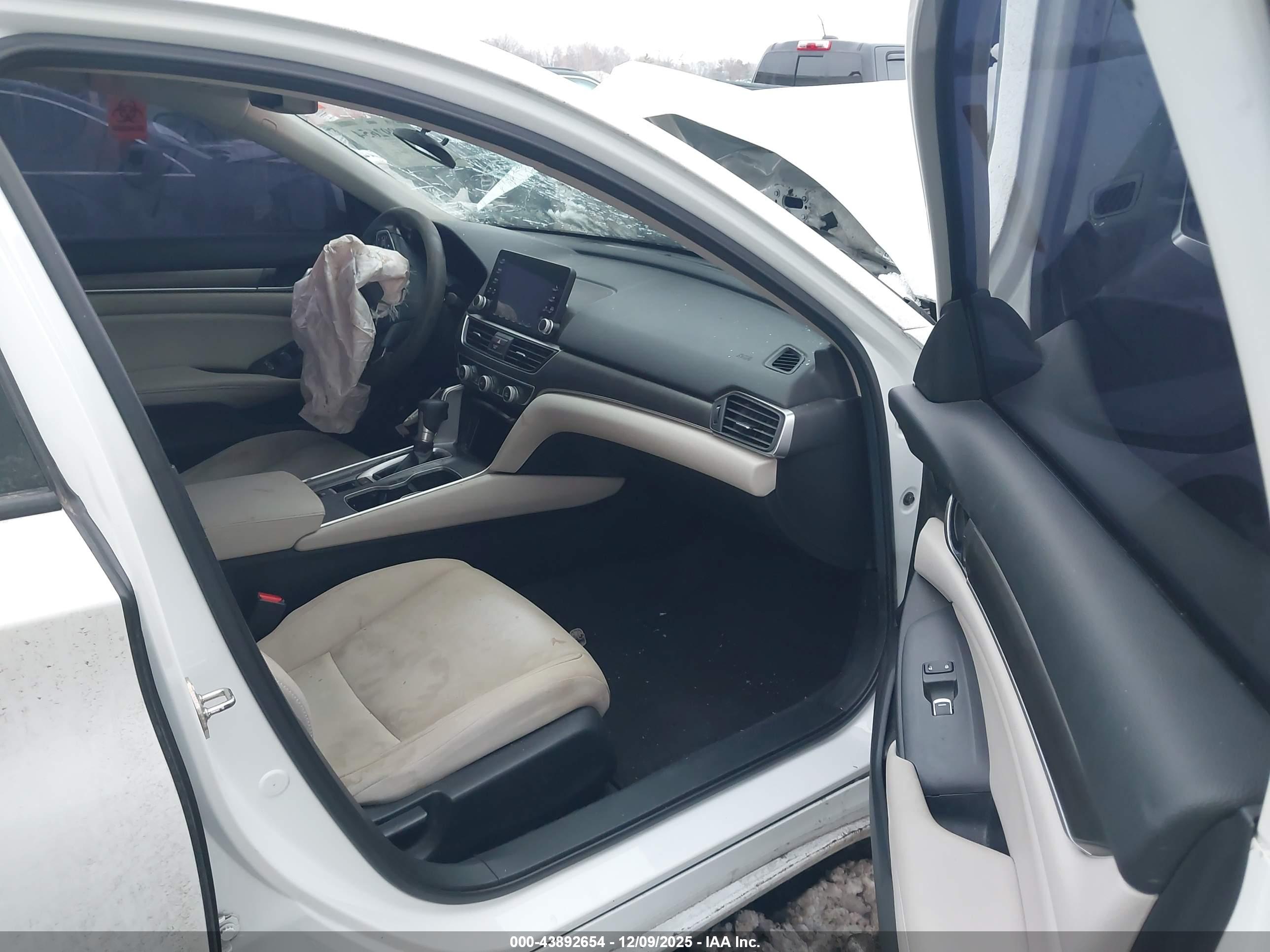 HONDA ACCORD image 5
