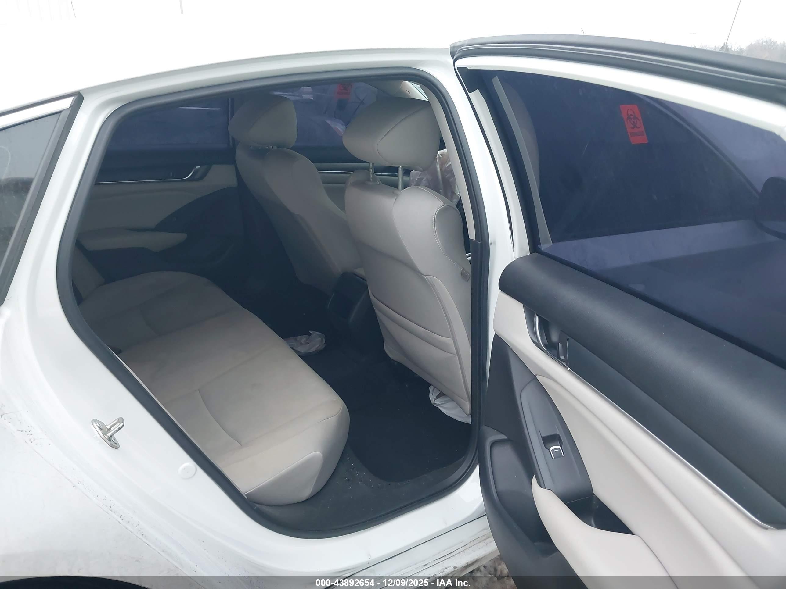 HONDA ACCORD image 8