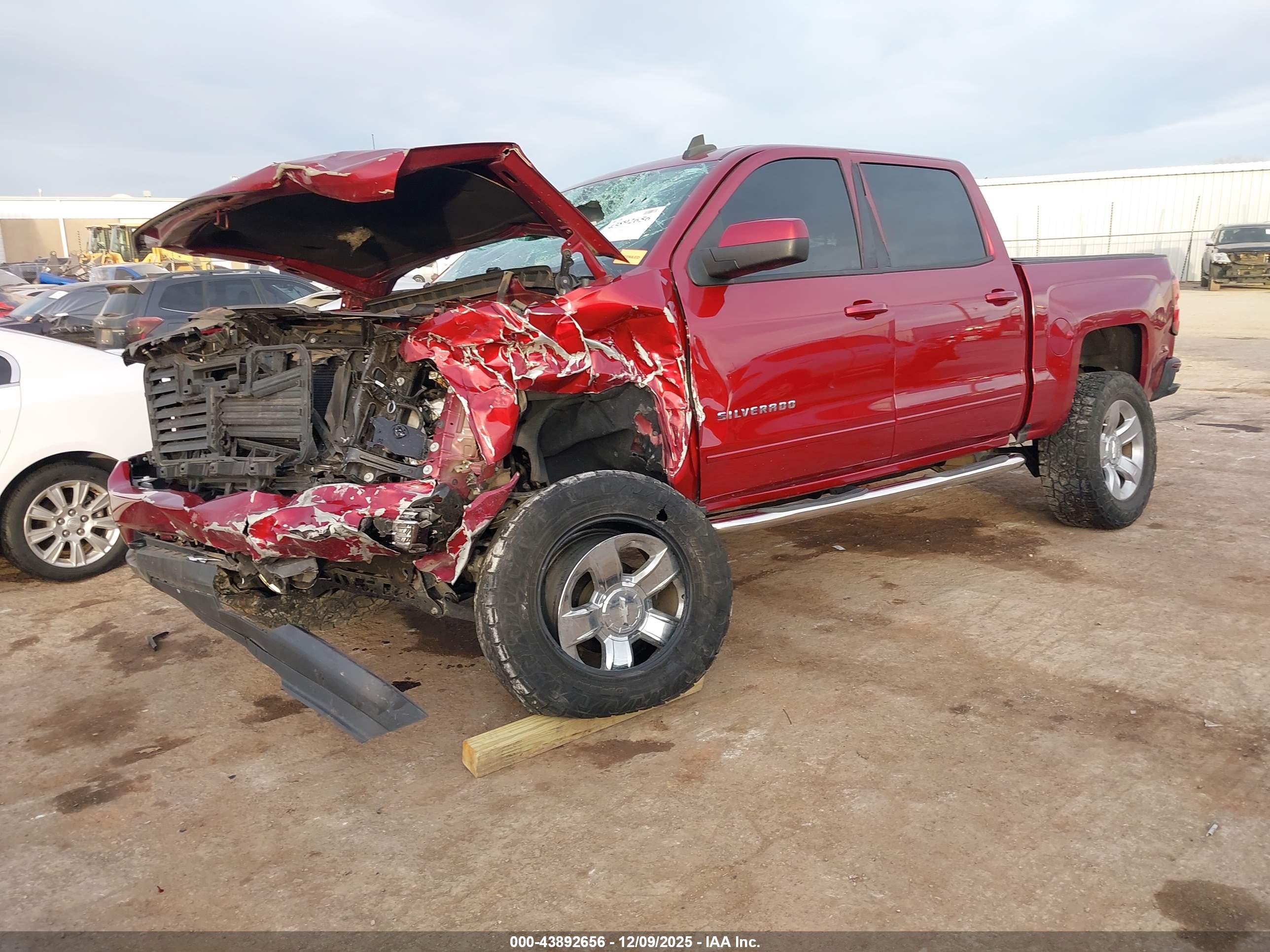 CHEVROLET SILVERADO image 2