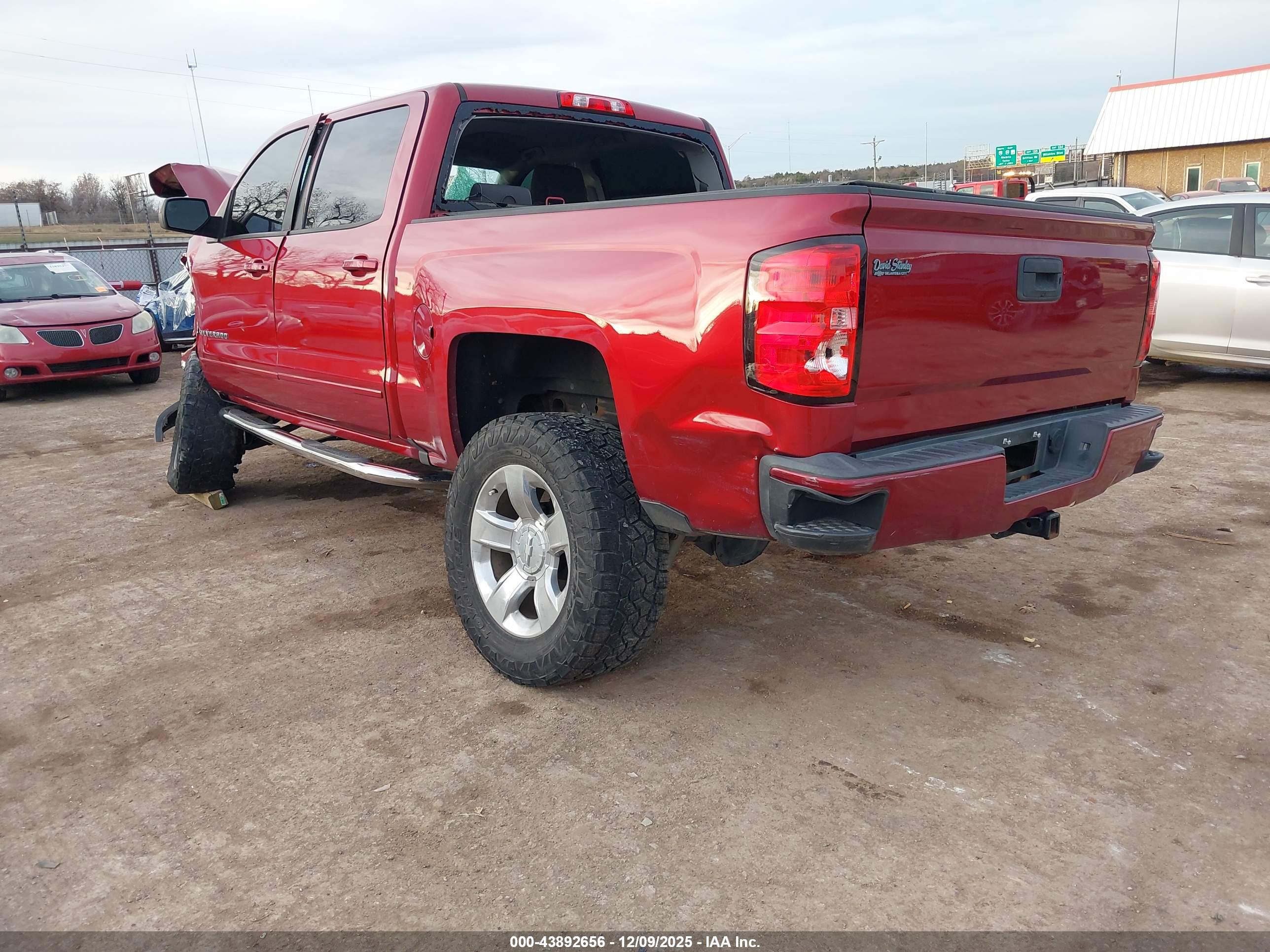 CHEVROLET SILVERADO image 3