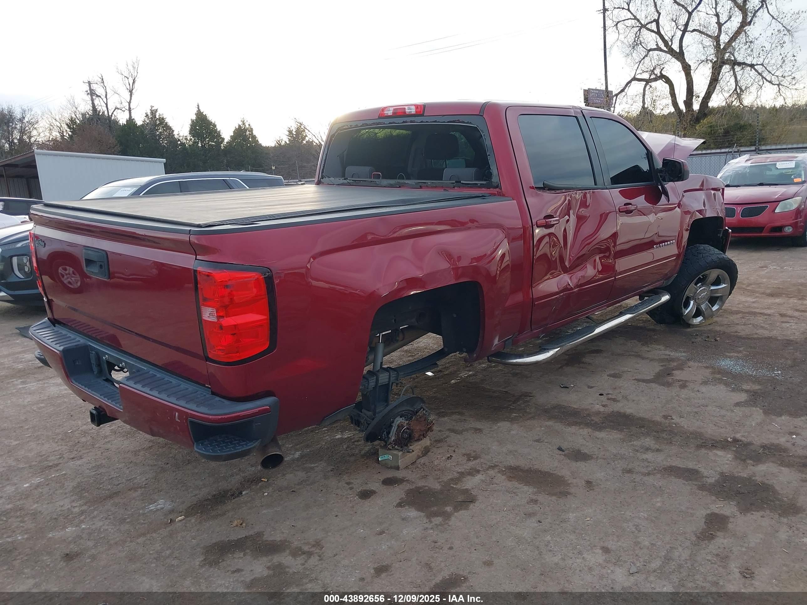 CHEVROLET SILVERADO image 4