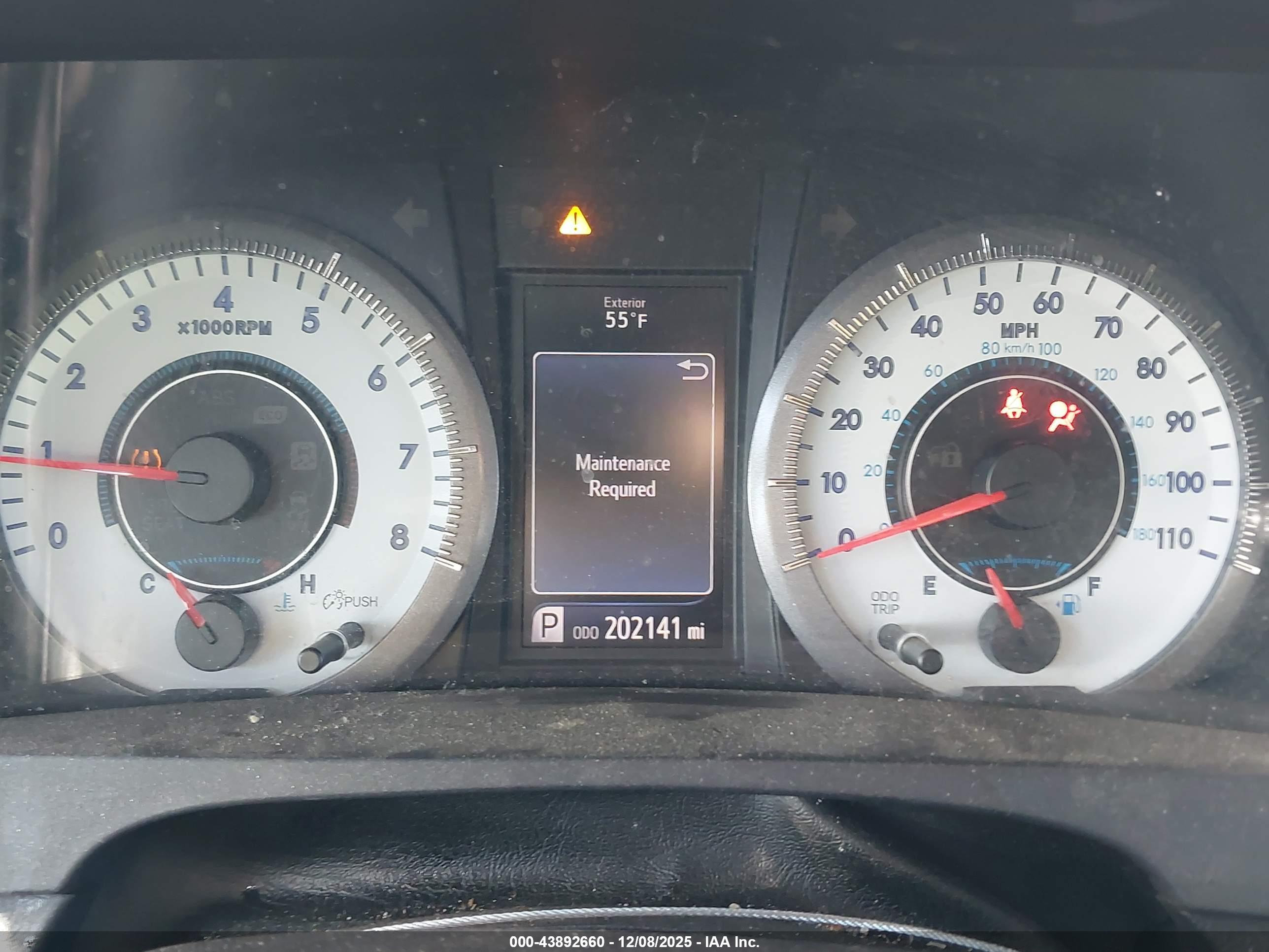 TOYOTA SIENNA image 7