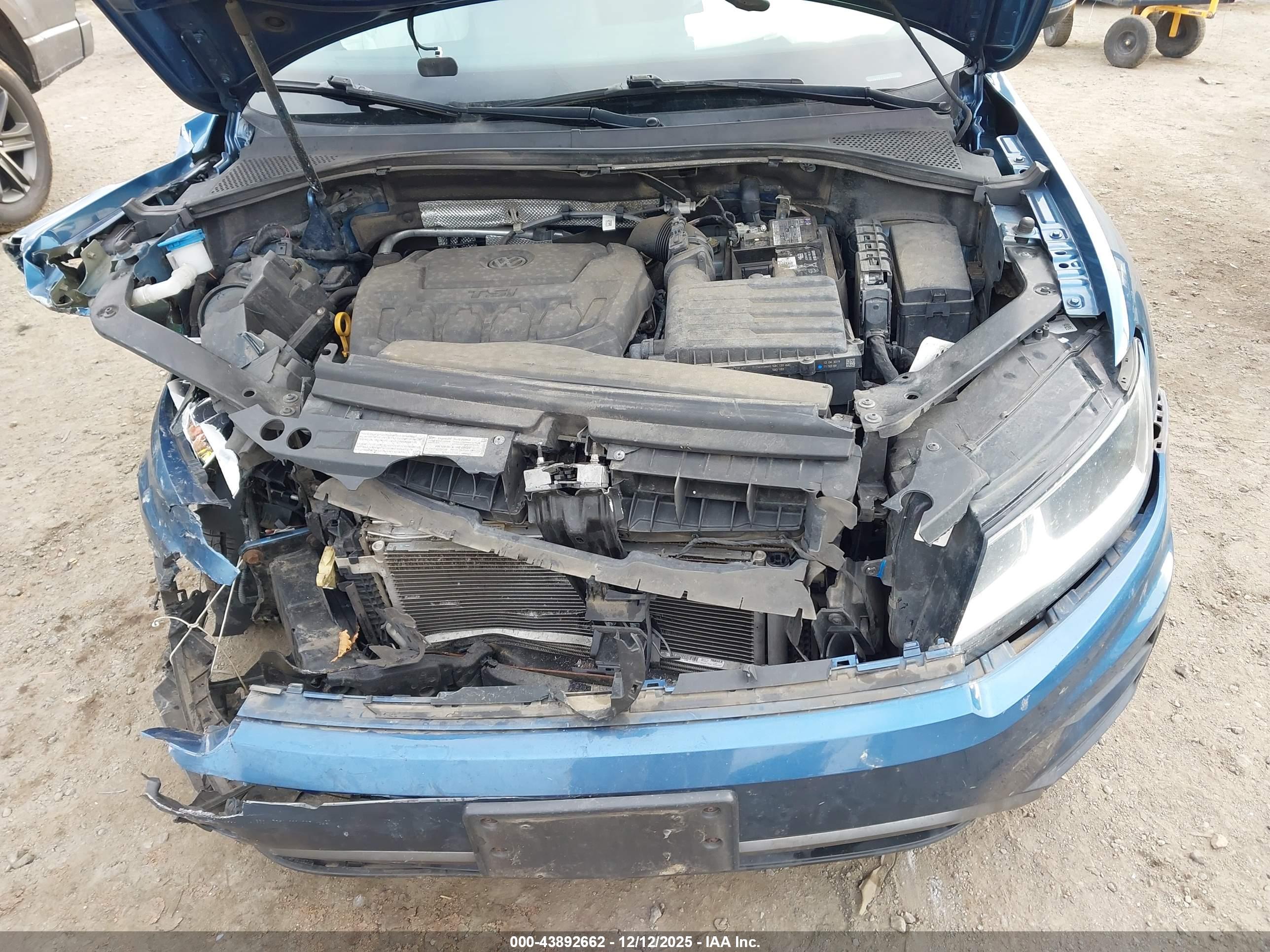 VOLKSWAGEN TIGUAN image 6