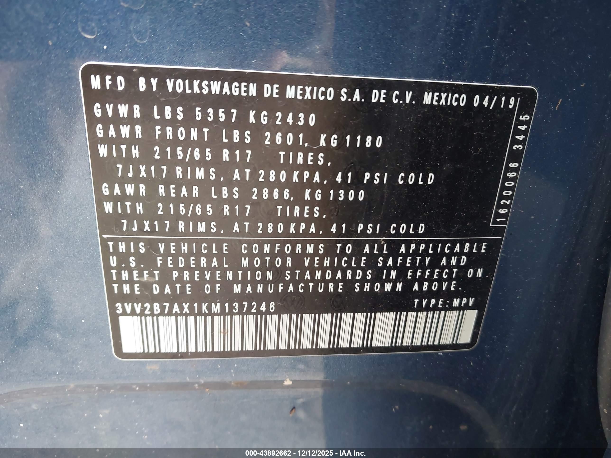 VOLKSWAGEN TIGUAN image 9