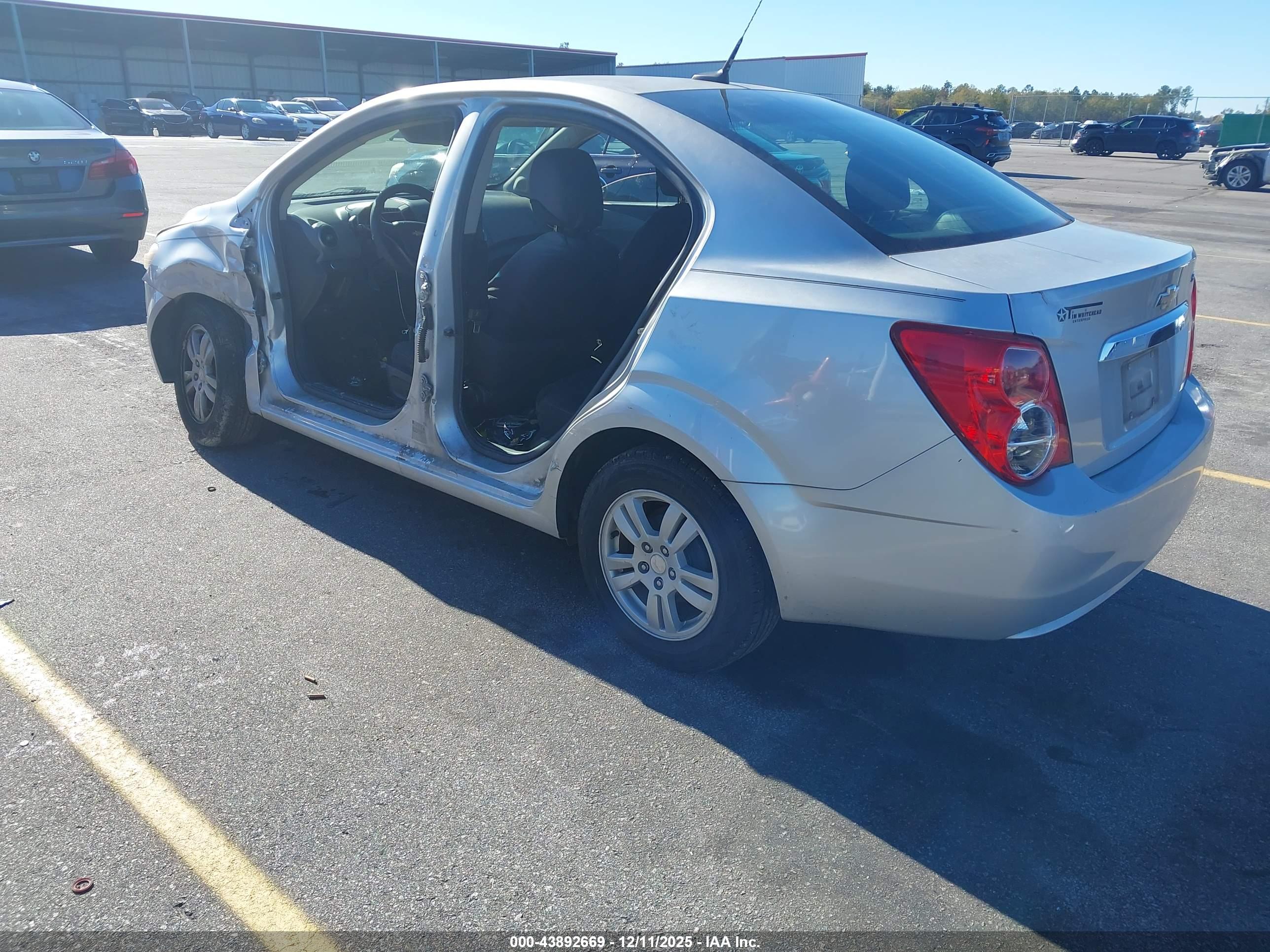 CHEVROLET SONIC image 3