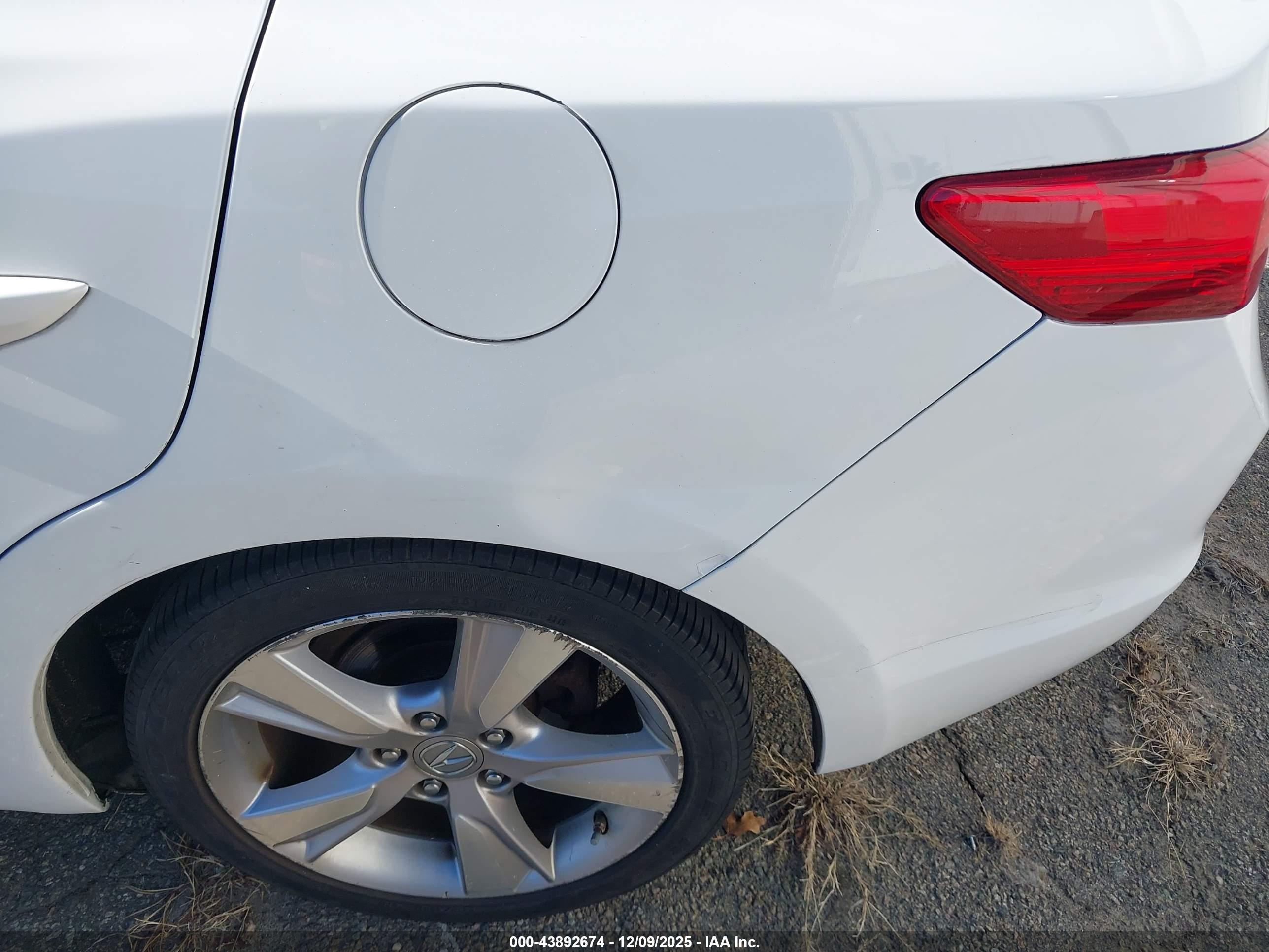 ACURA ILX image 6