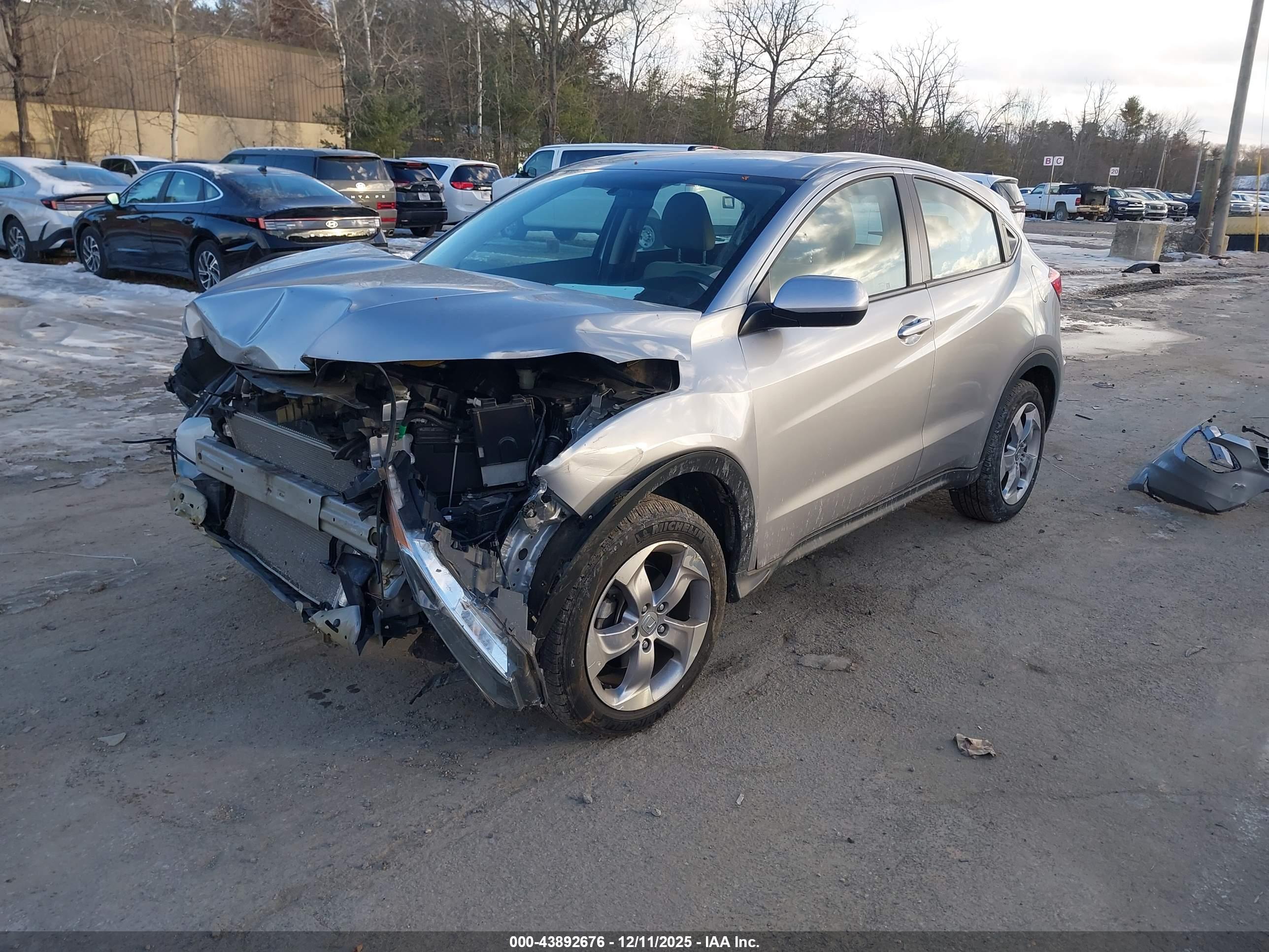 HONDA HR-V image 2