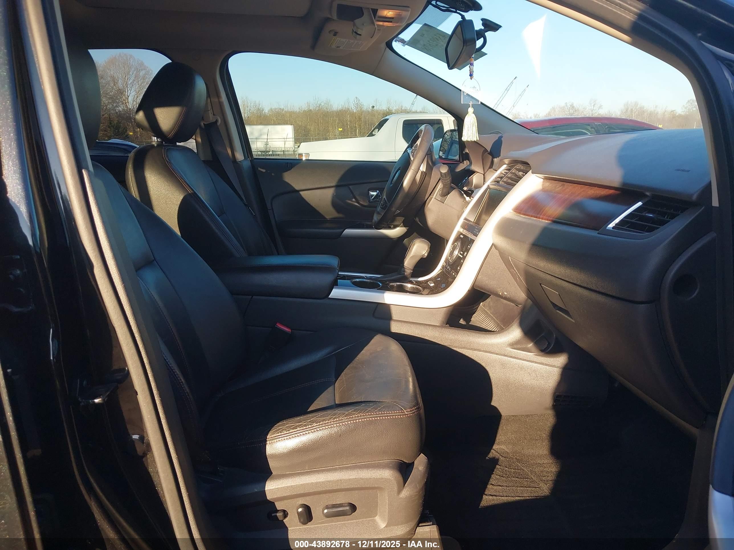 FORD EDGE image 5
